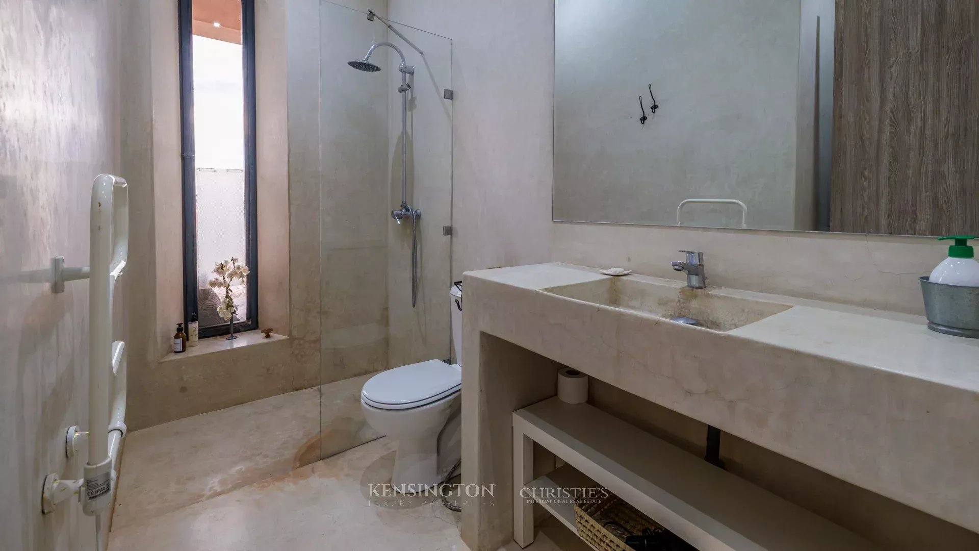 5 Bedroom Villa/Townhouse's Image 7