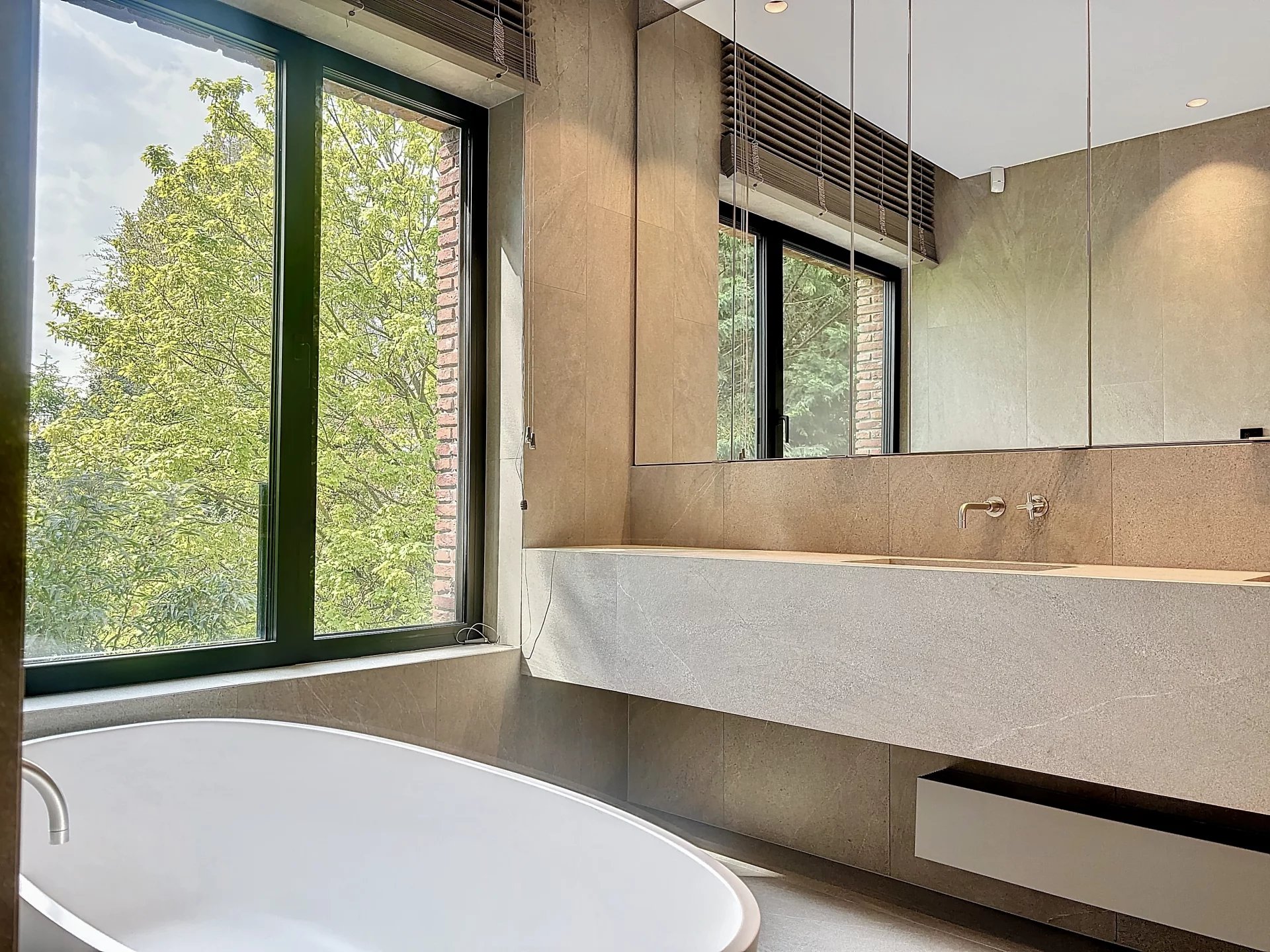 Observatoire Duplex 250m2 3CH 3SDB 2 Parkings