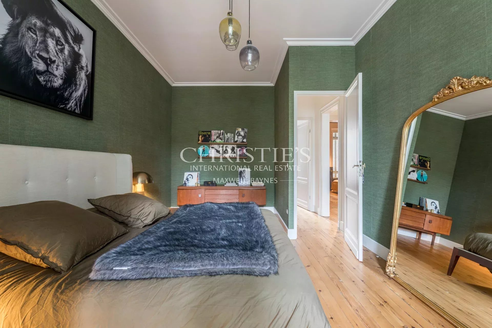7 Bedroom Villa/Townhouse's Image 15