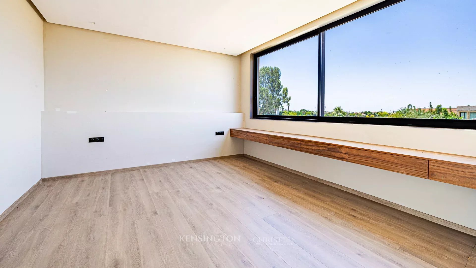 6 Bedroom Villa/Townhouse's Image 21
