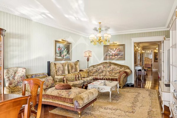Superb 4-room apartment in a prestigious residence — photo 7