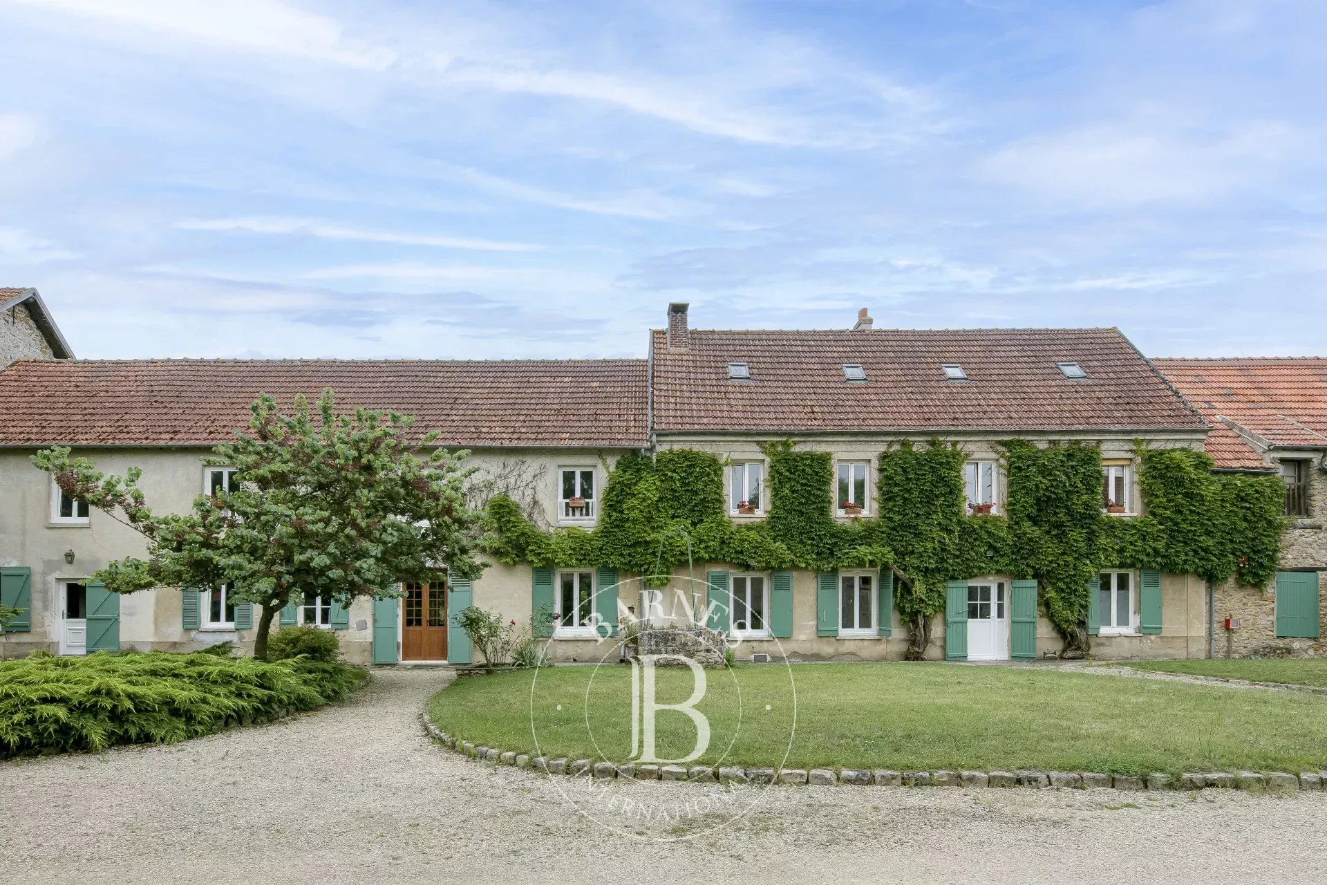 Maison Saint-Vrain  -  ref 86082159 (picture 1)