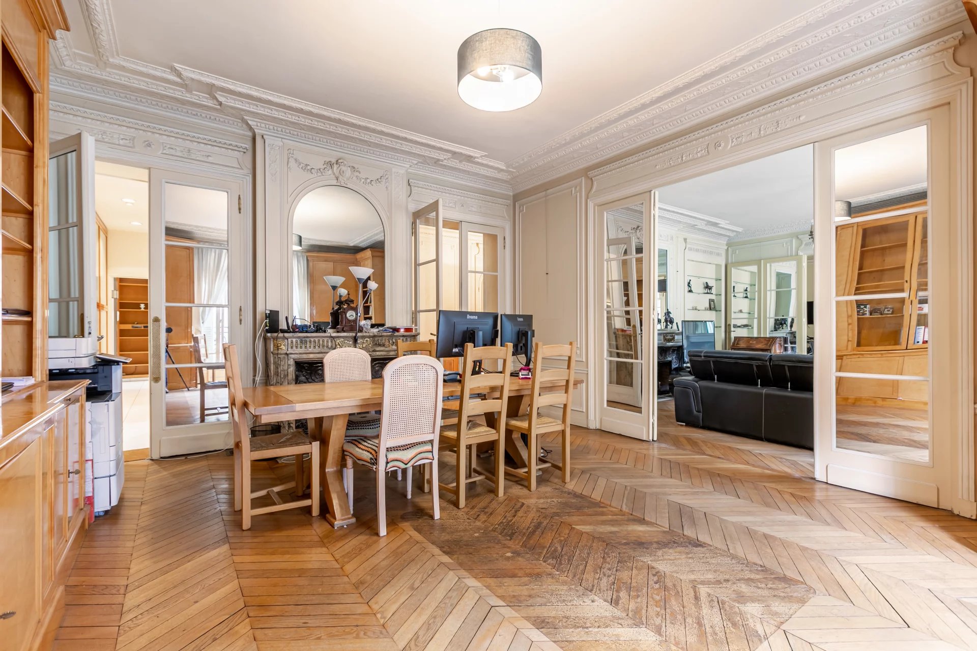 Exclusive – Paris 17 – Malesherbes / Tocqueville – 4/5-bedroom apartment – Carnot school catchment area - picture 3