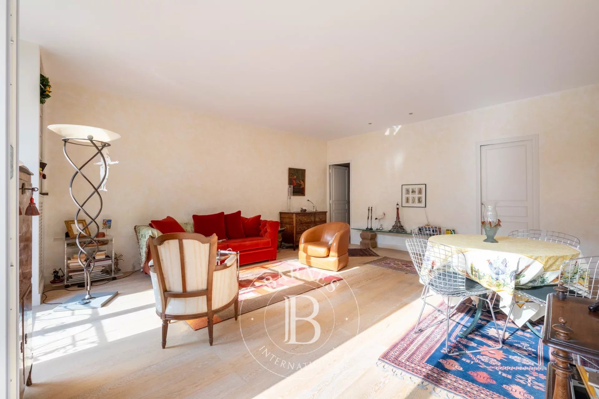 Daire Paris 4ème - picture 4