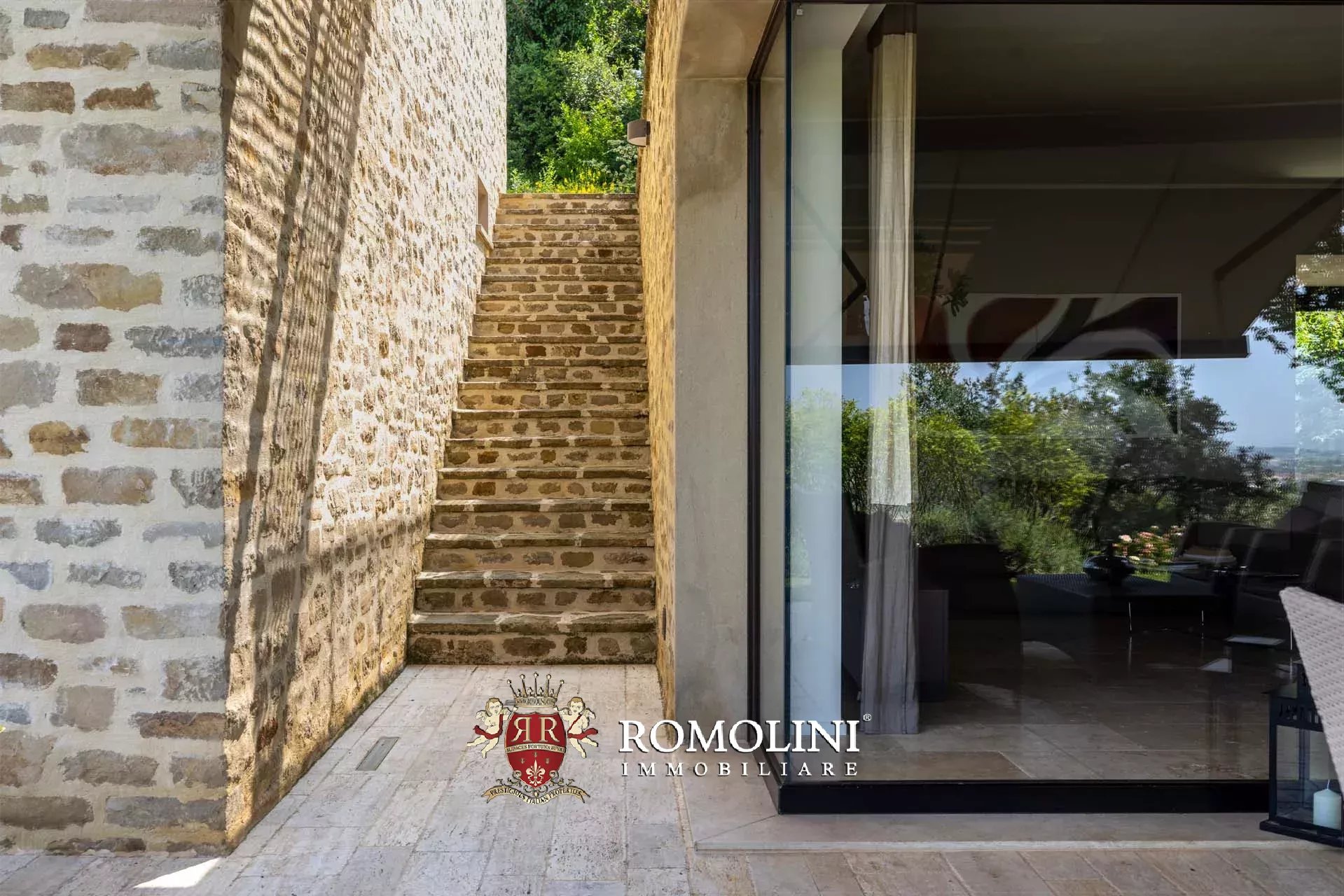 5 Bedroom Villa/Townhouse's Image 70