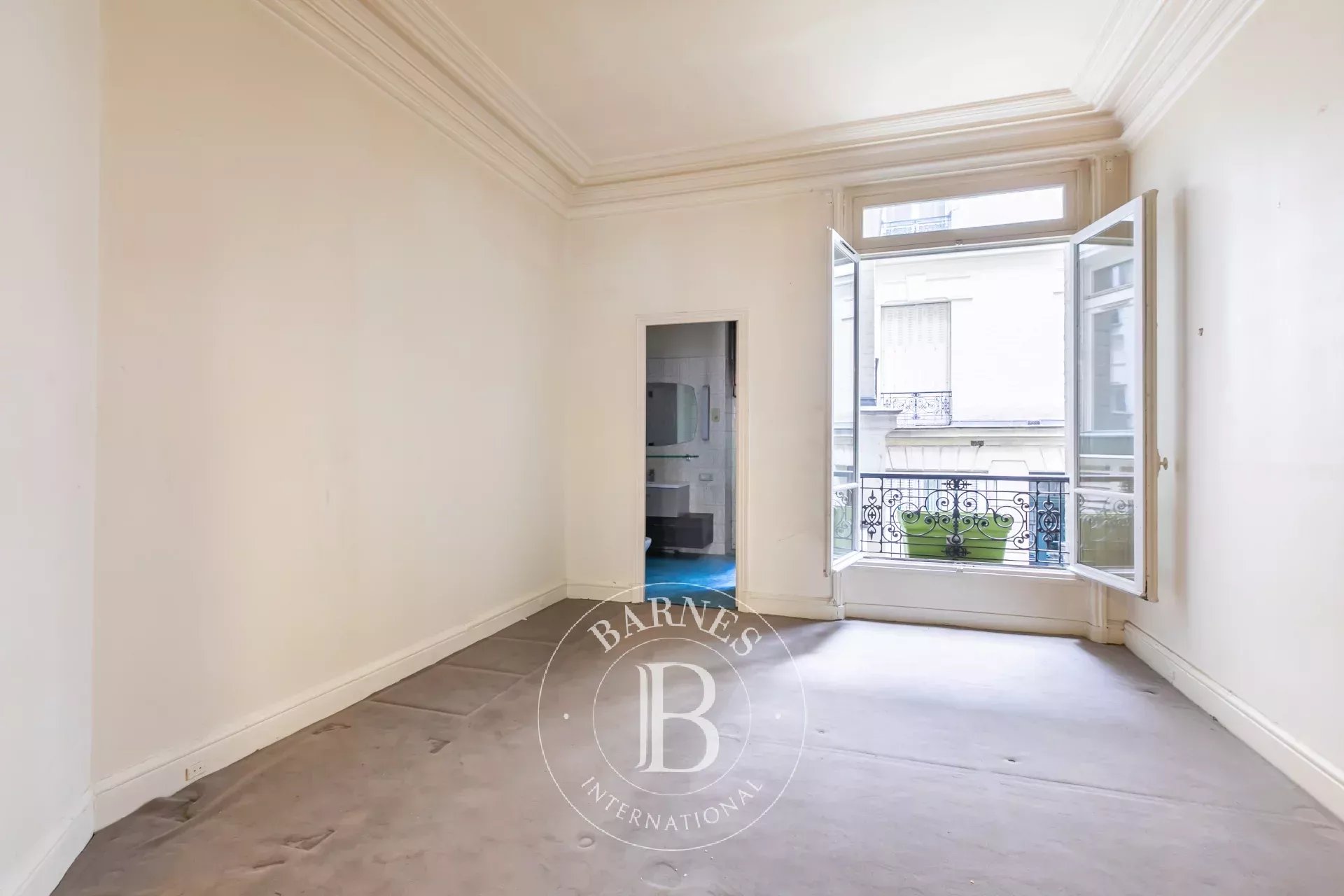 Daire Paris 8ème - picture 7