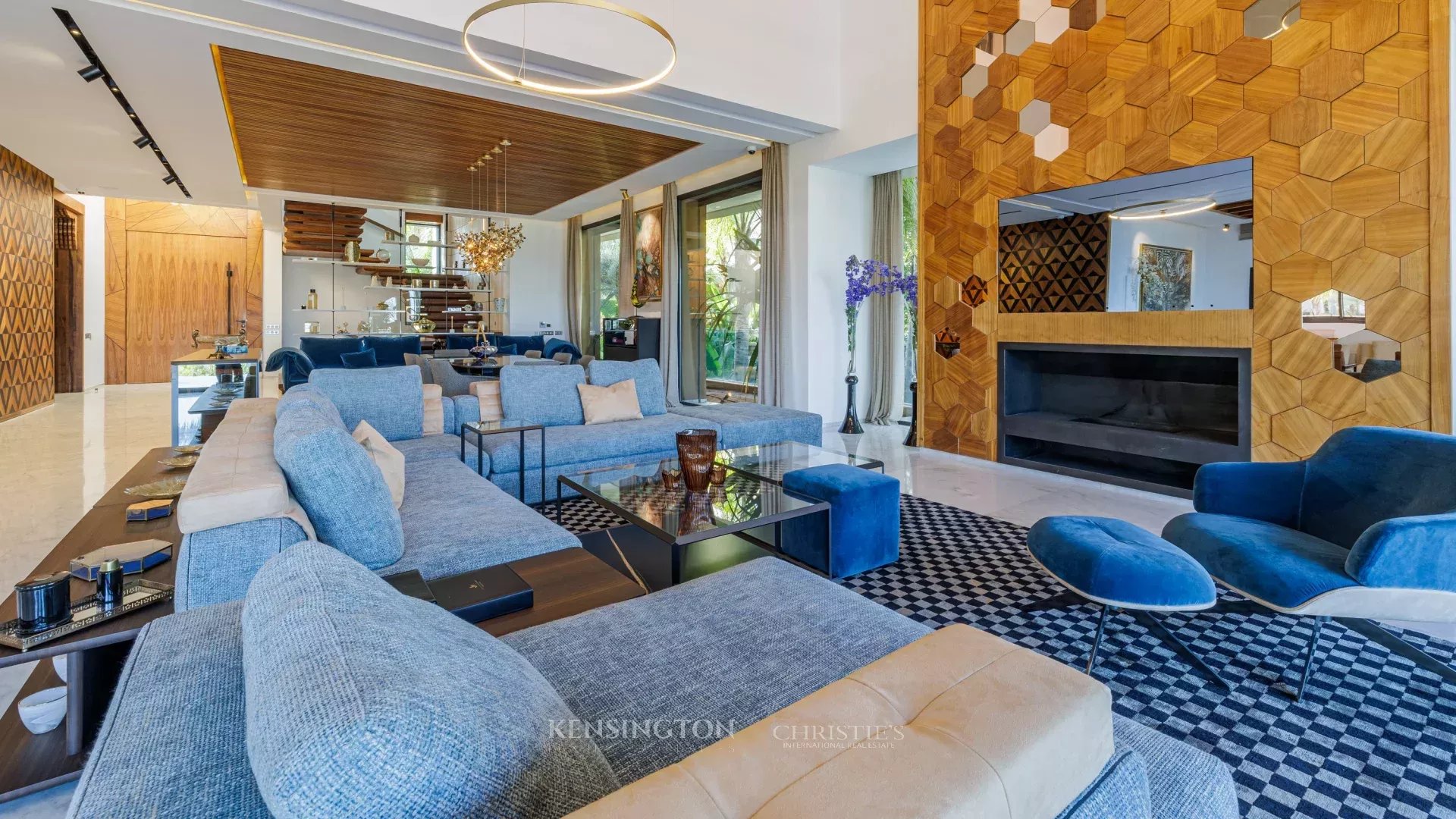 5 Bedroom Villa/Townhouse's Image 7