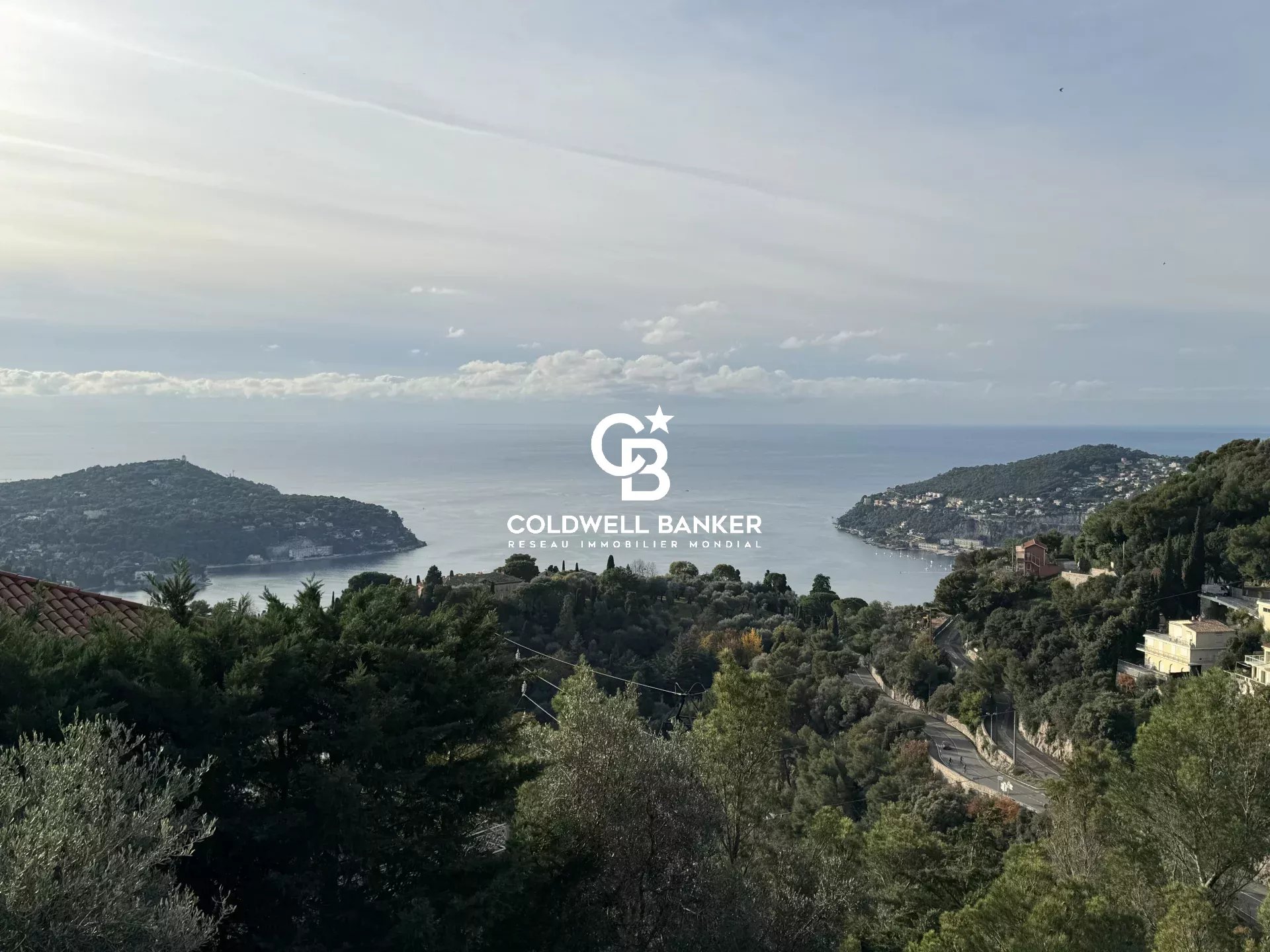 VILLEFRANCHE SUR MER / VILLA CONTEMPORAINE / VUE MER