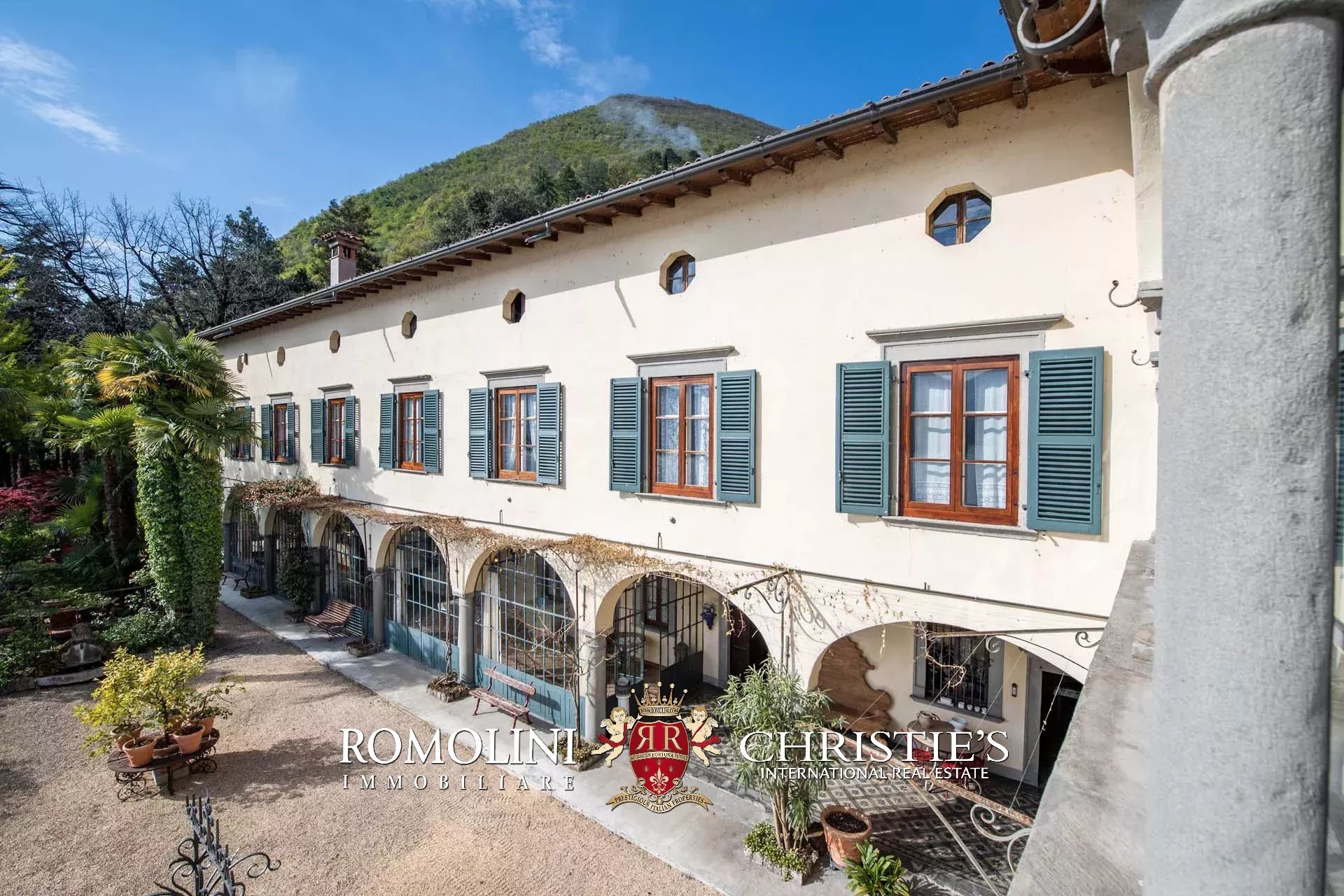 9 Bedroom Villa/Townhouse's Image 70
