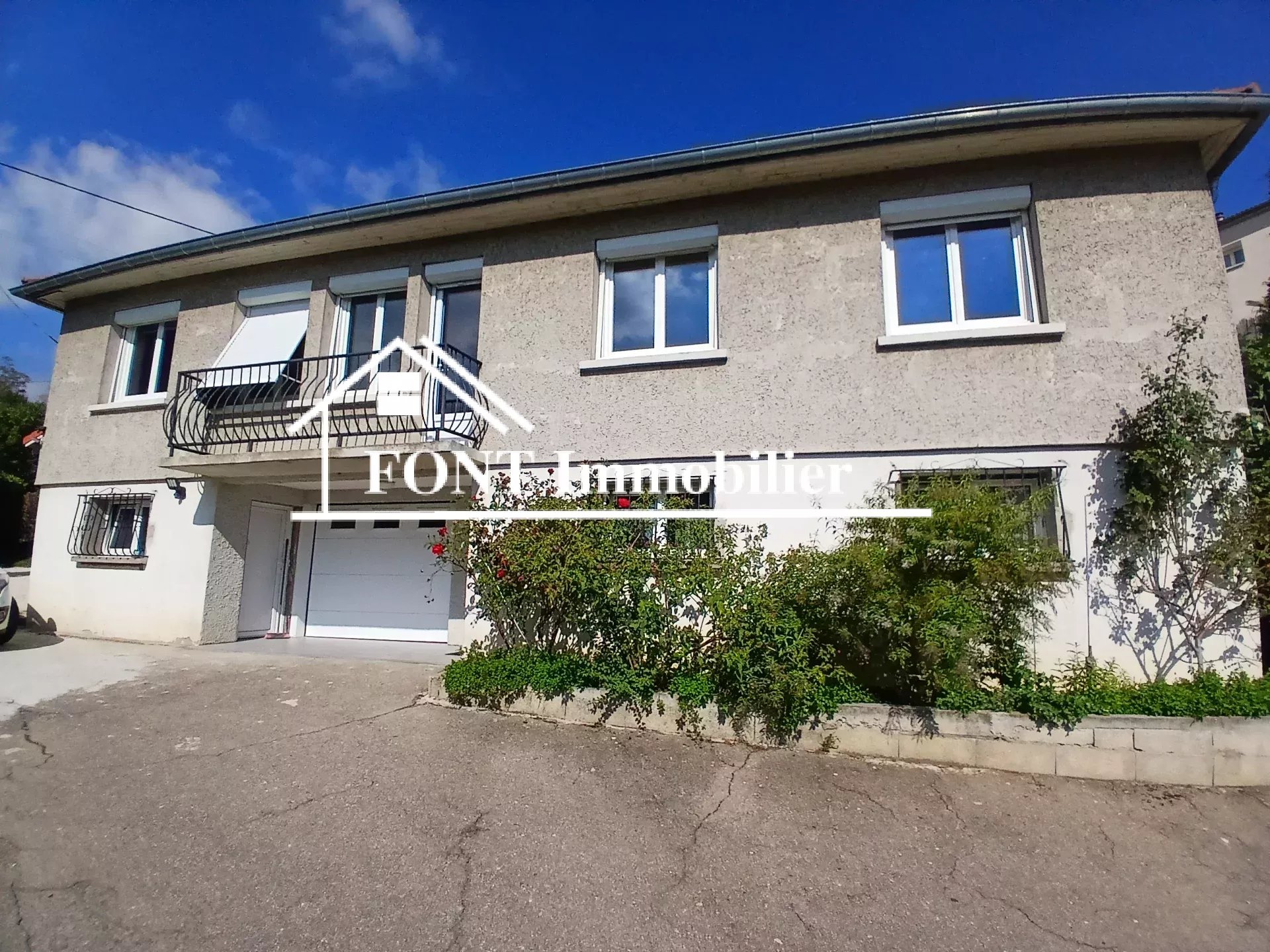 Agence immobilière de 