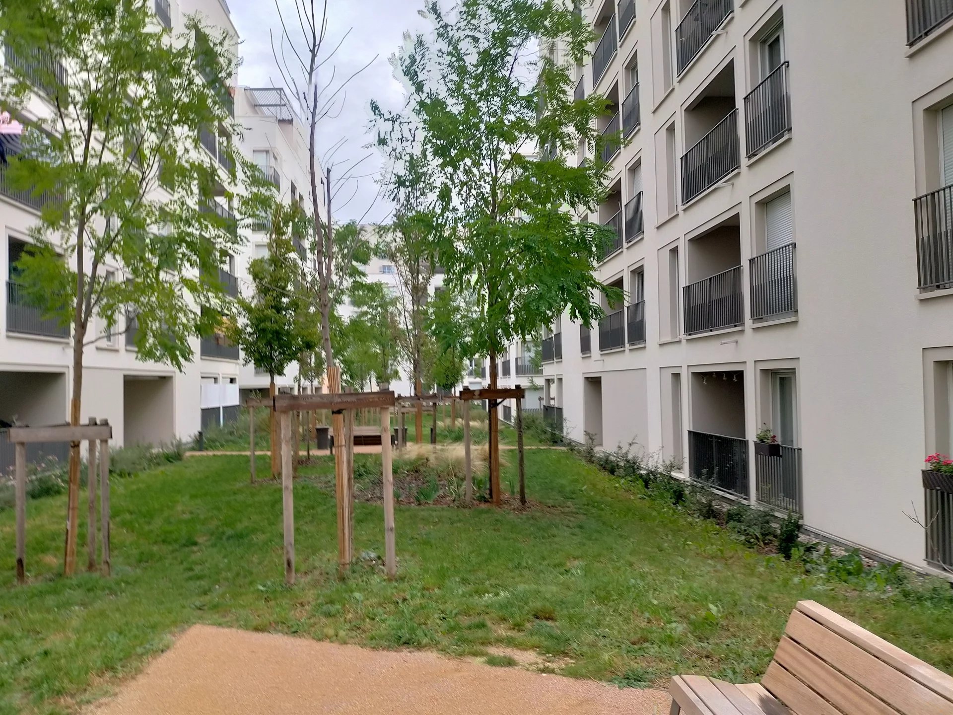 6635406 Location Lyon 8ème