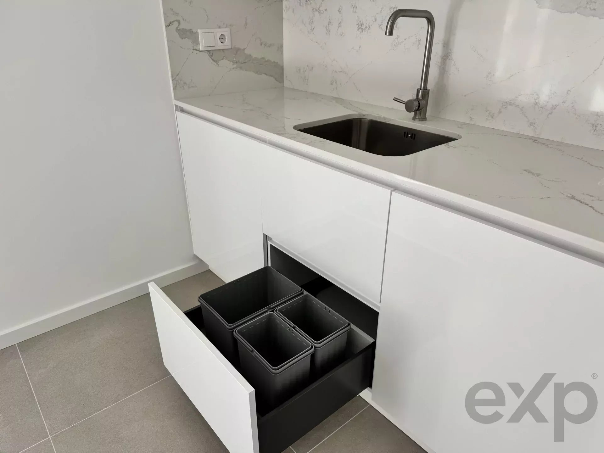 Modern 3-bedroom apartment with 142m² in Seixal 85506239 image 29