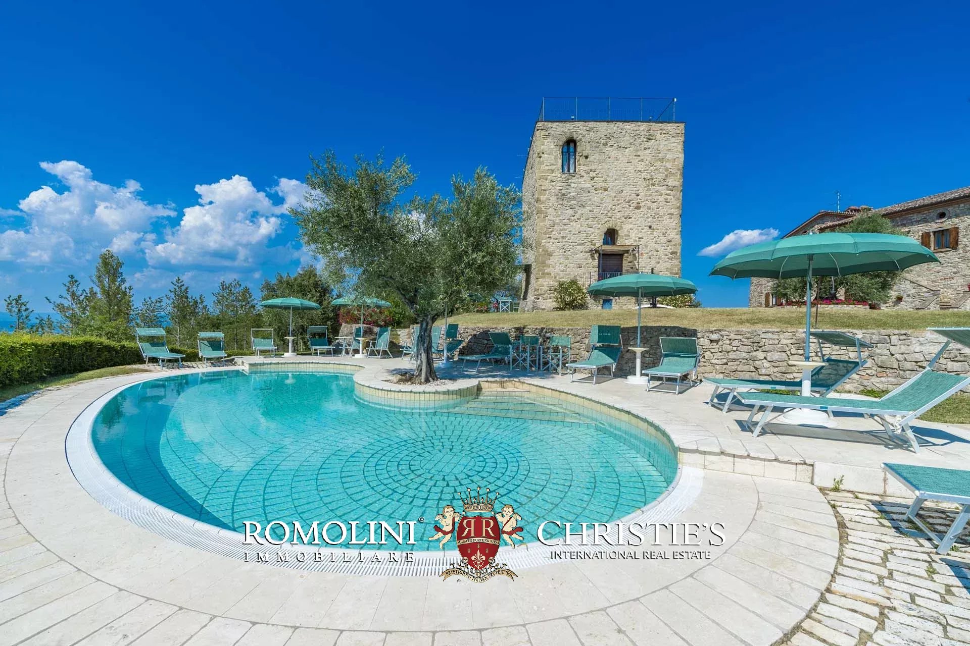 10 Bedroom Villa/Townhouse's Image 34