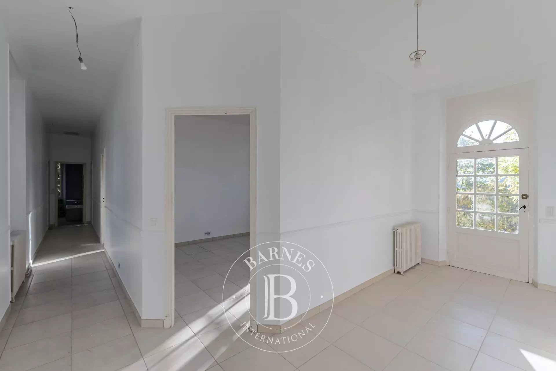 Ev Mougins - picture 10