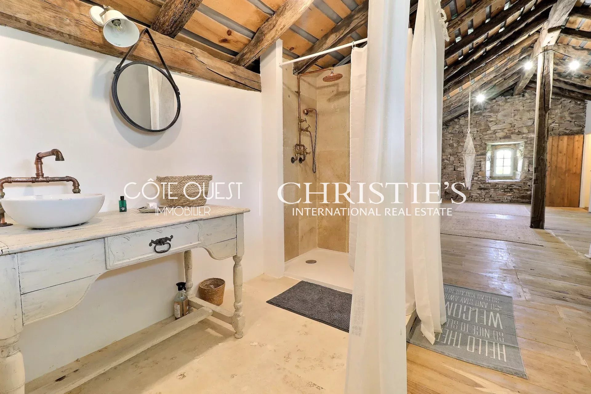 4 Bedroom Villa/Townhouse's Image 22