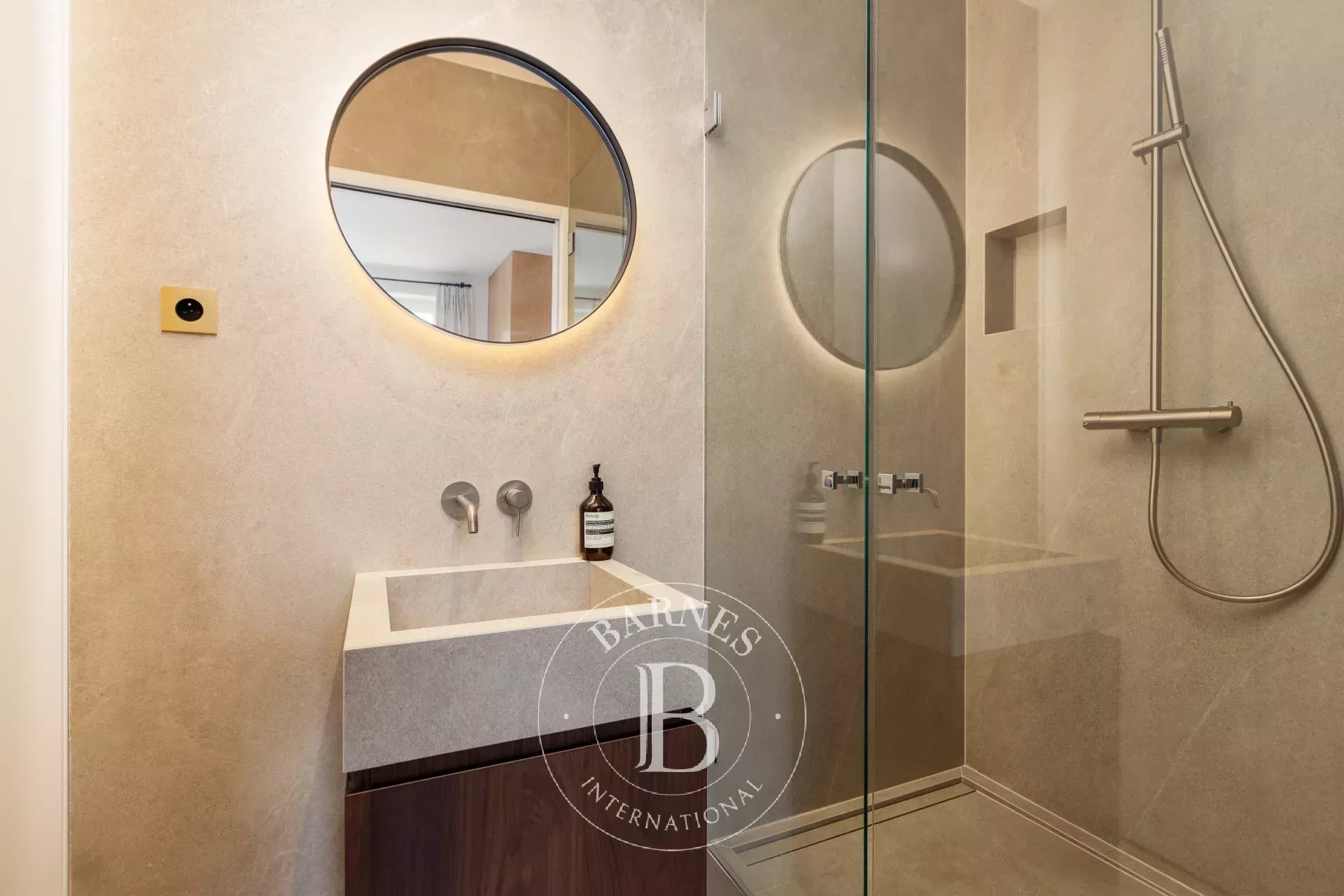 Daire Paris 7ème - picture 10