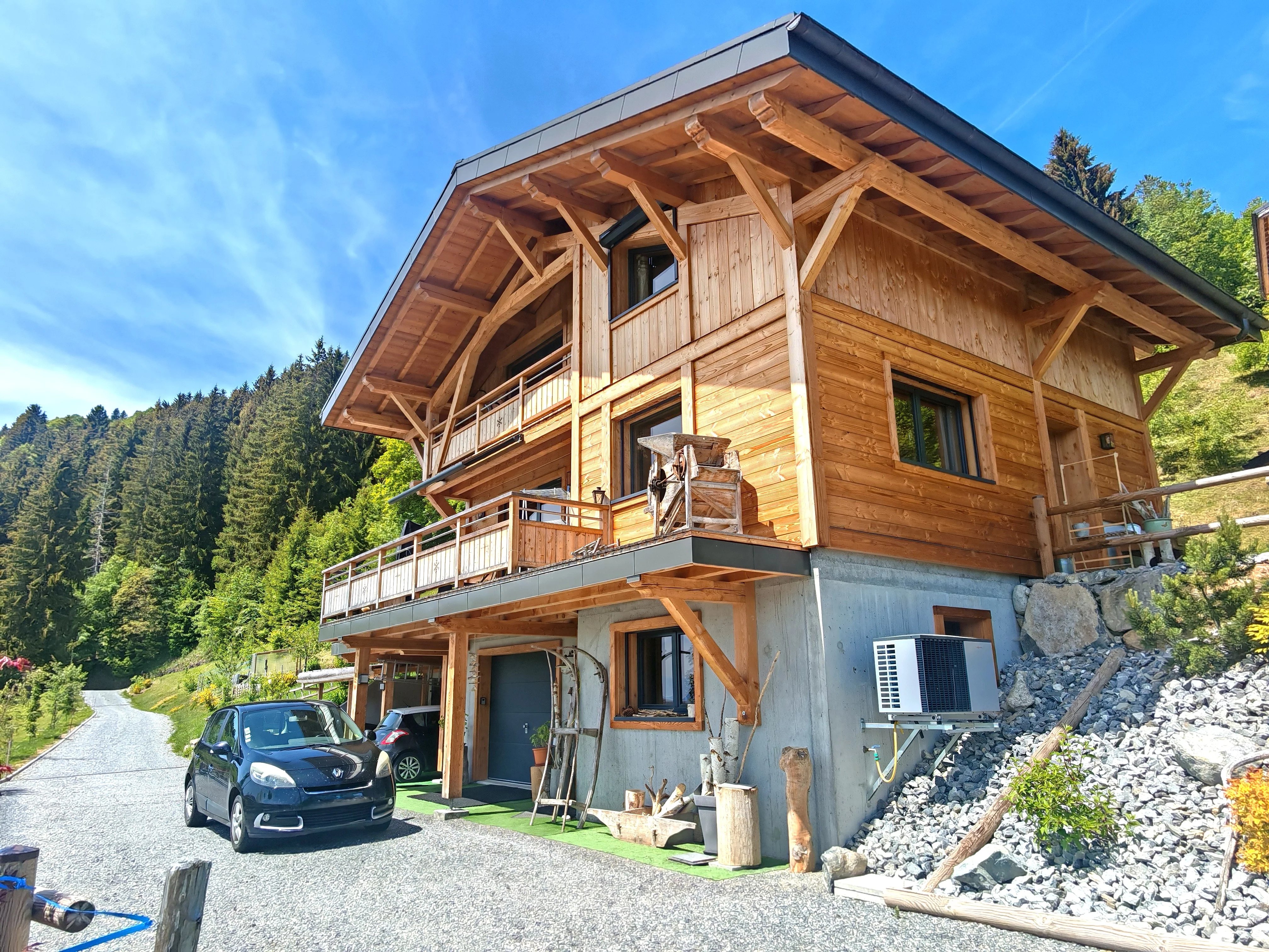 Charming 4-Room Chalet with Panoramic Views in Verchaix