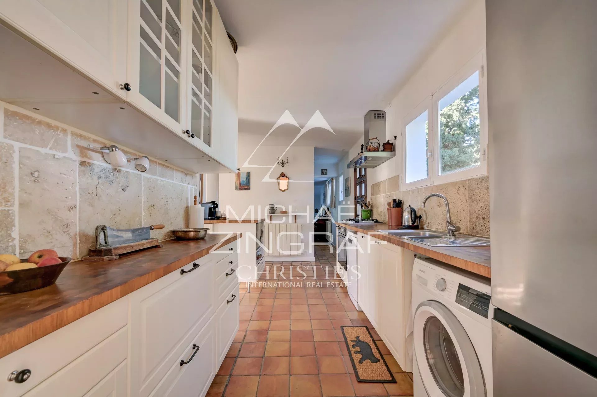 5 Bedroom Villa/Townhouse's Image 12