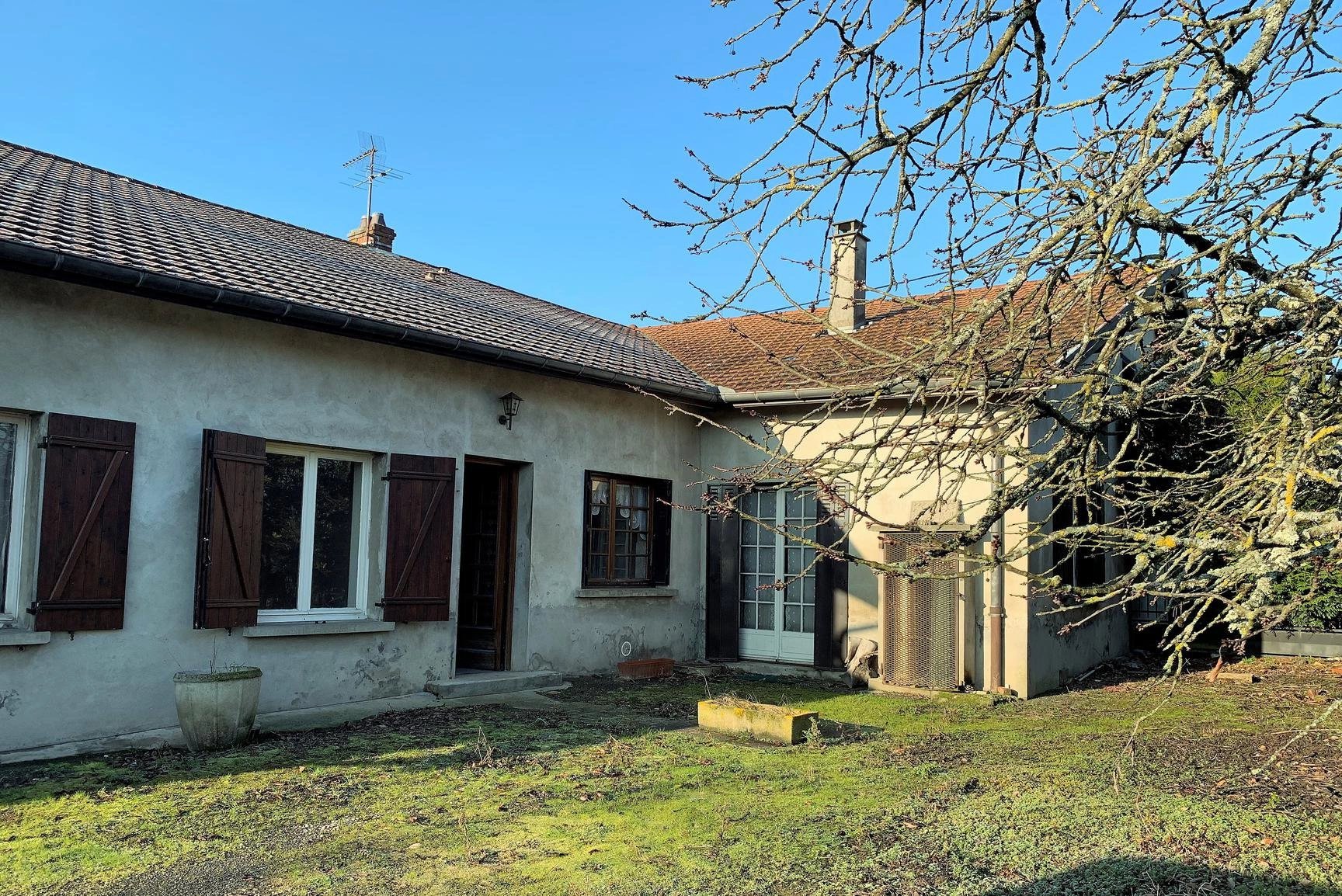 Maison de ville à rénover d'une surface utile de 1