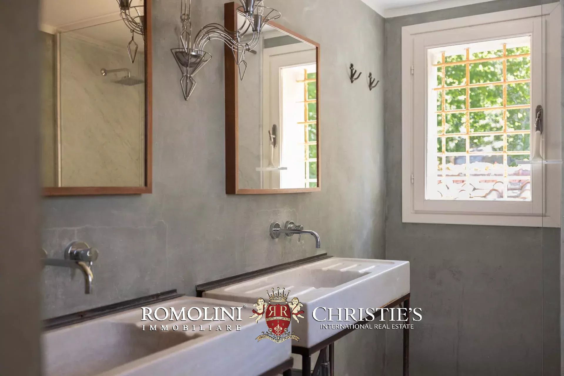 4 Bedroom Villa/Townhouse's Image 35