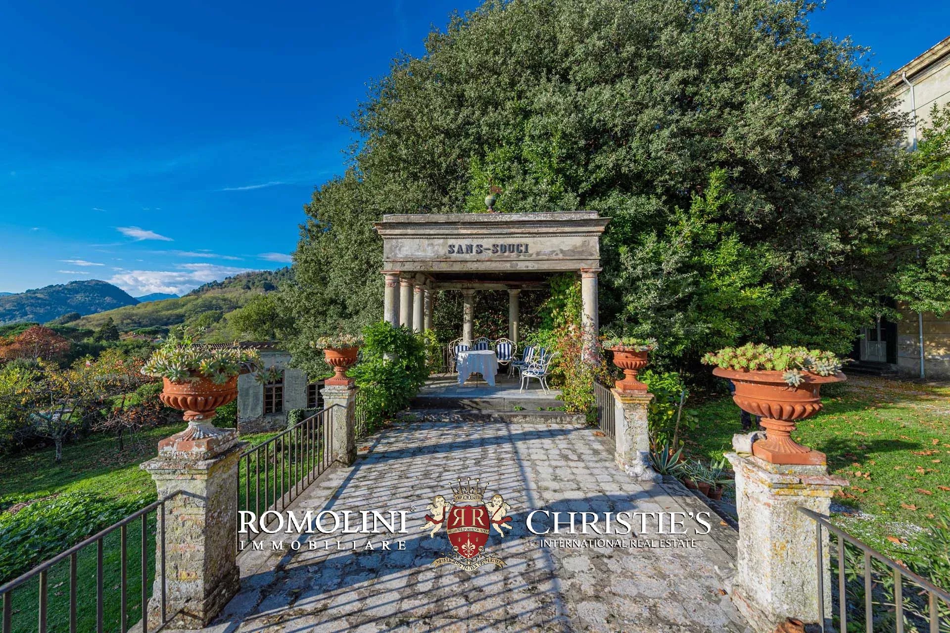 15 Bedroom Villa/Townhouse's Image 29