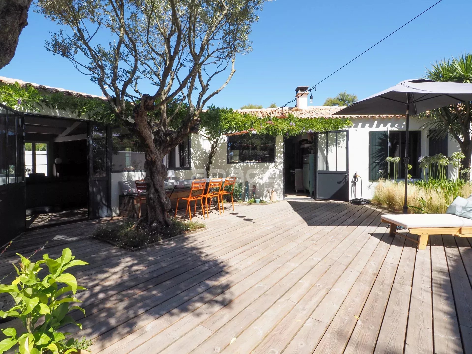 Agence immobilière de 