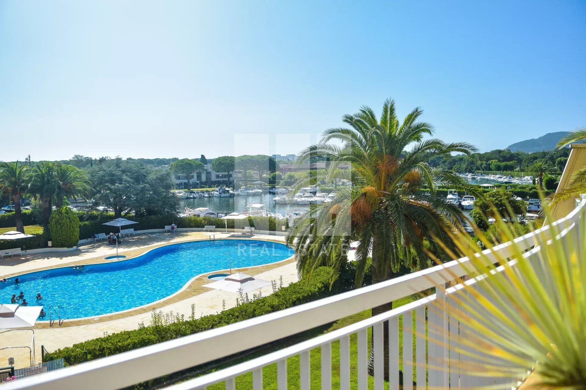 Agence immobilière de AEI REAL ESTATE