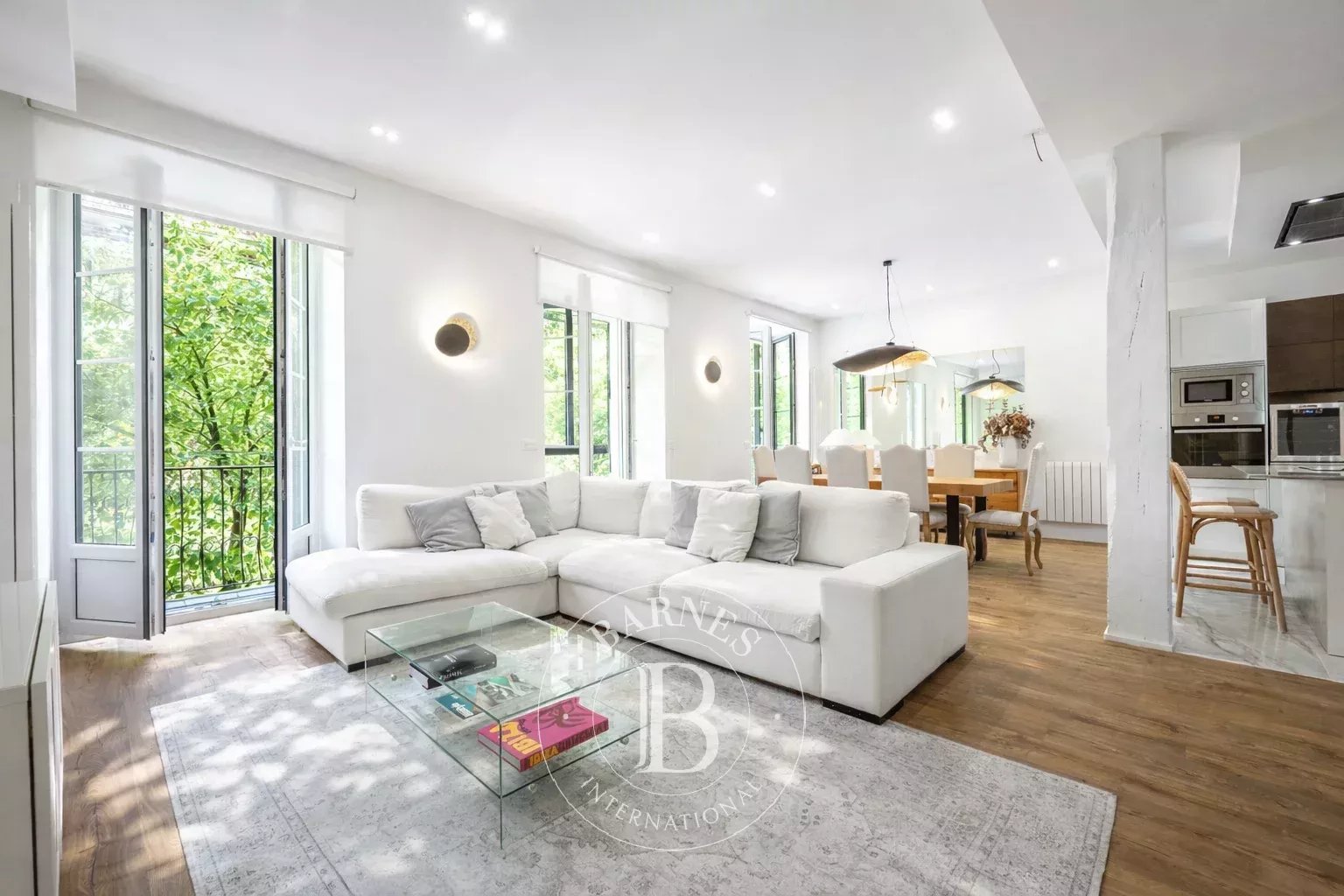 SAN SEBASTIÁN - Spacious apartment in the city center