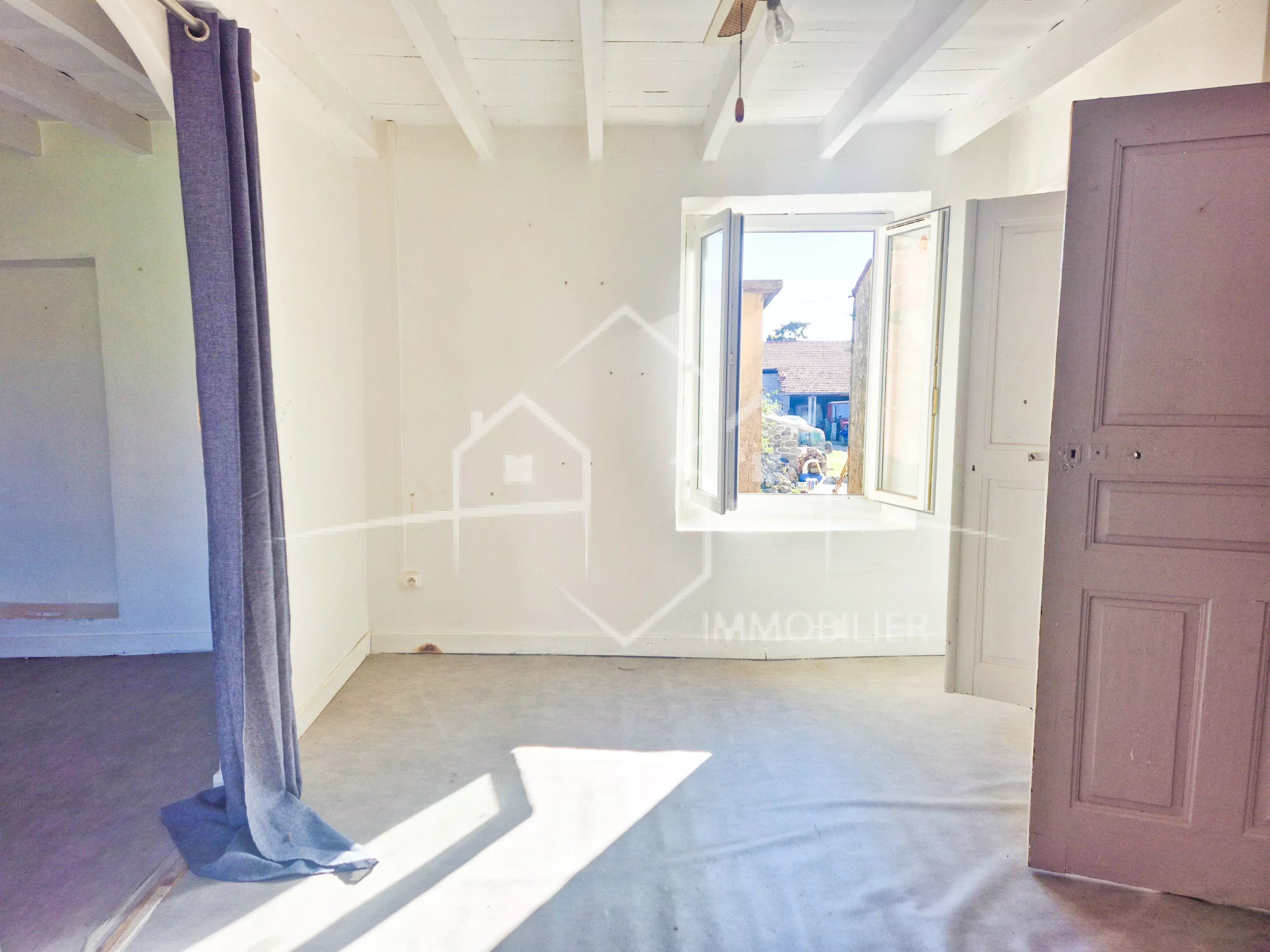 Maison en pierre de 81 m² à Talencieux