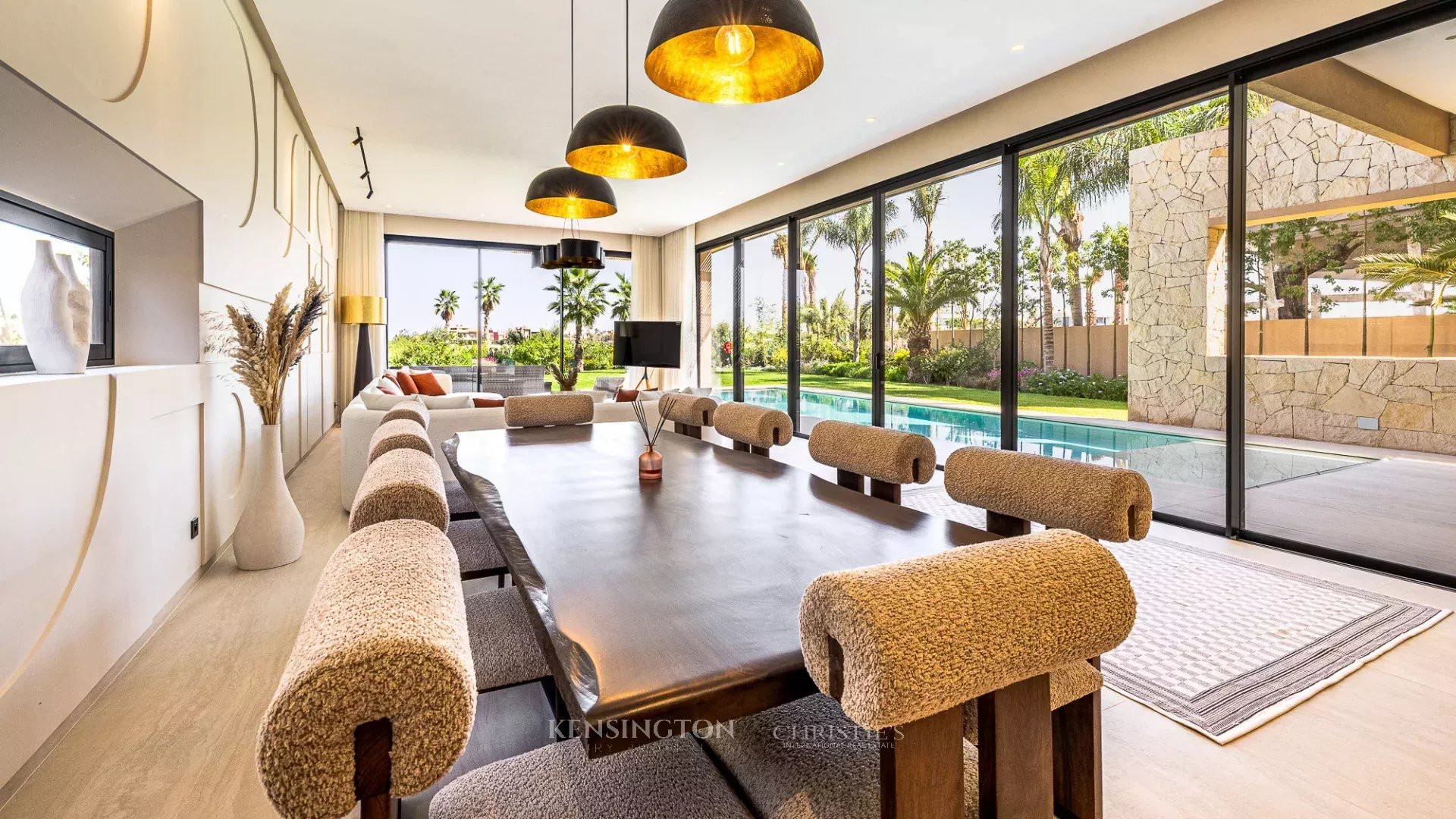 4 Bedroom Villa/Townhouse's Image 5
