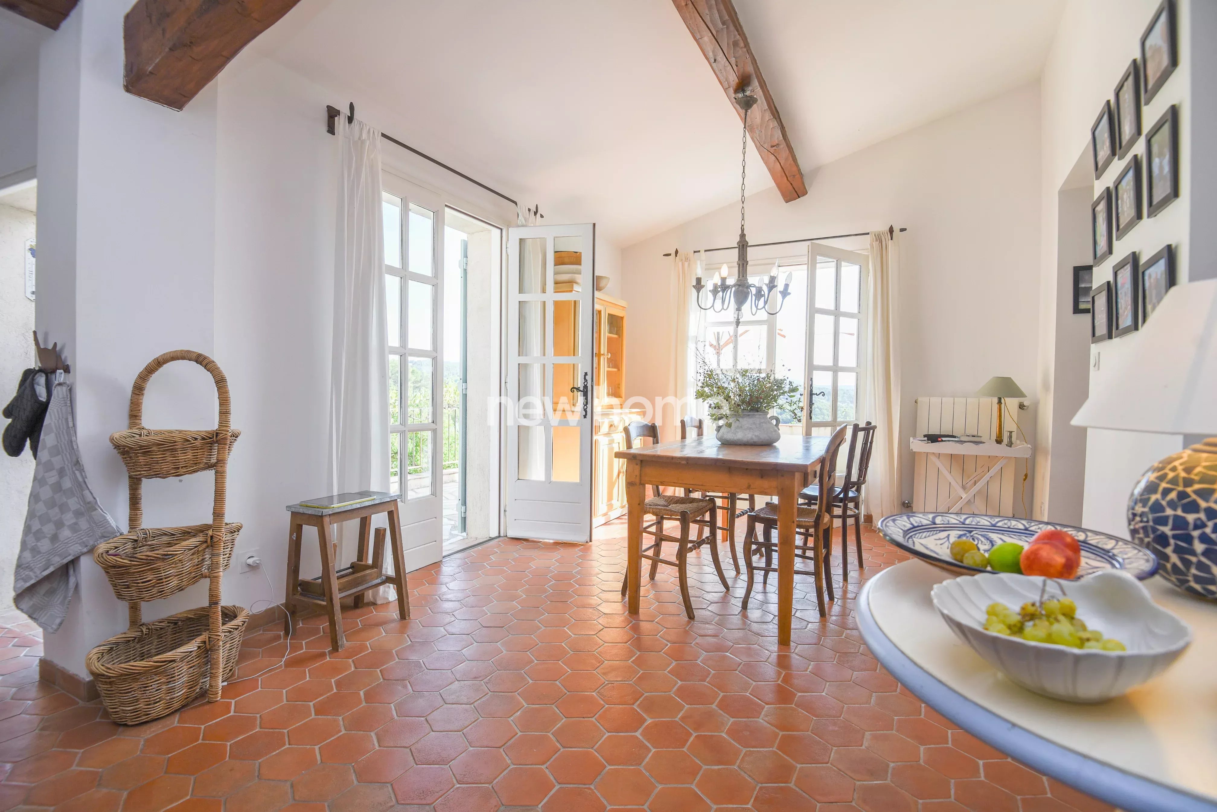 Superbe bastide ancienne en pierre près du charmant village de Flayosc