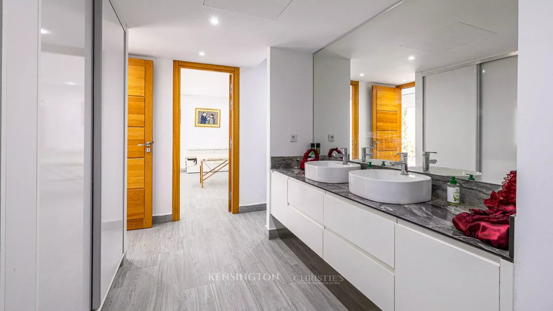 4 Bedroom Villa/Townhouse's Image 45