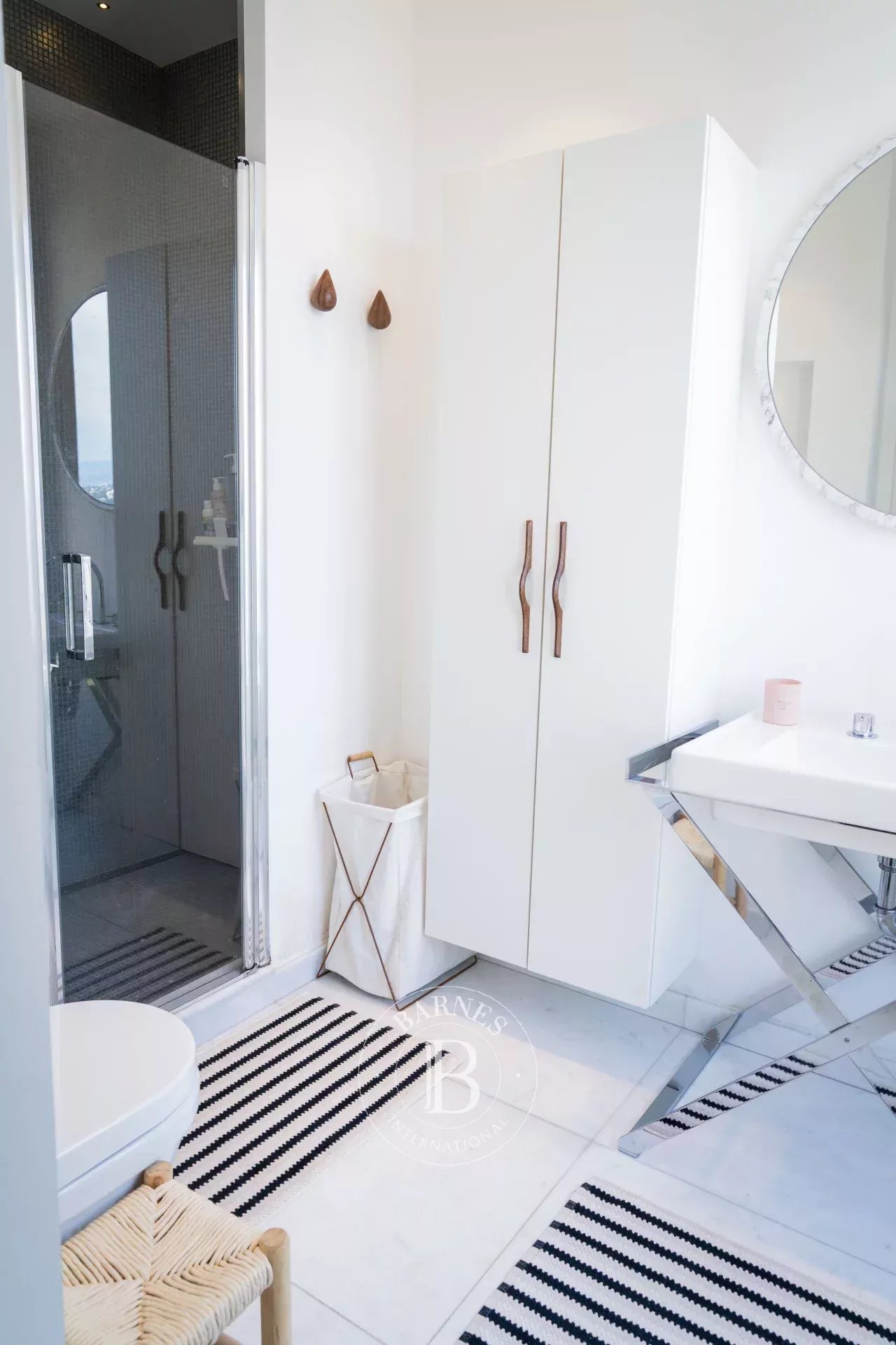 Ev Nice - picture 18