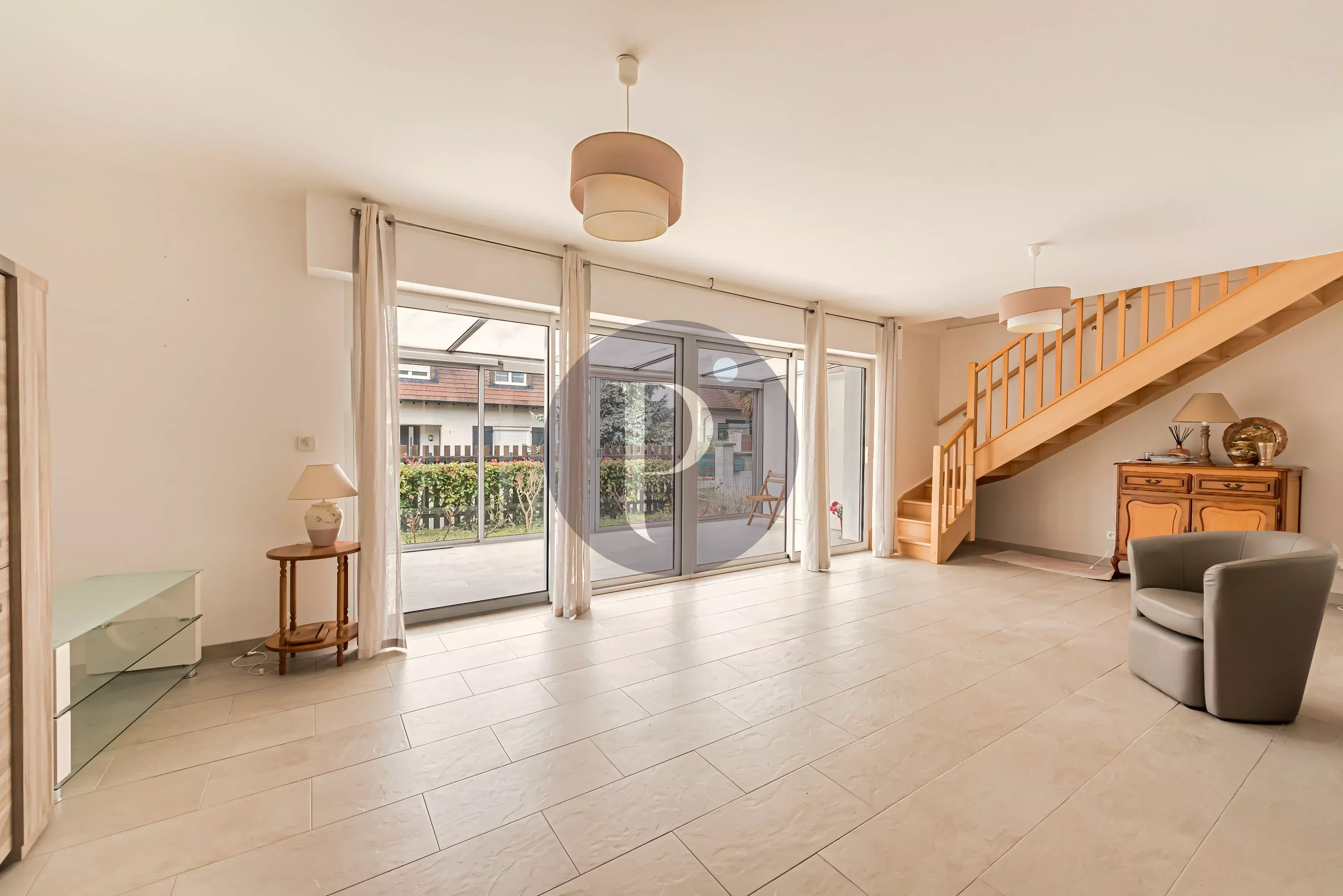 vente-maison-7-pieces-lhay-les-roses-86673815