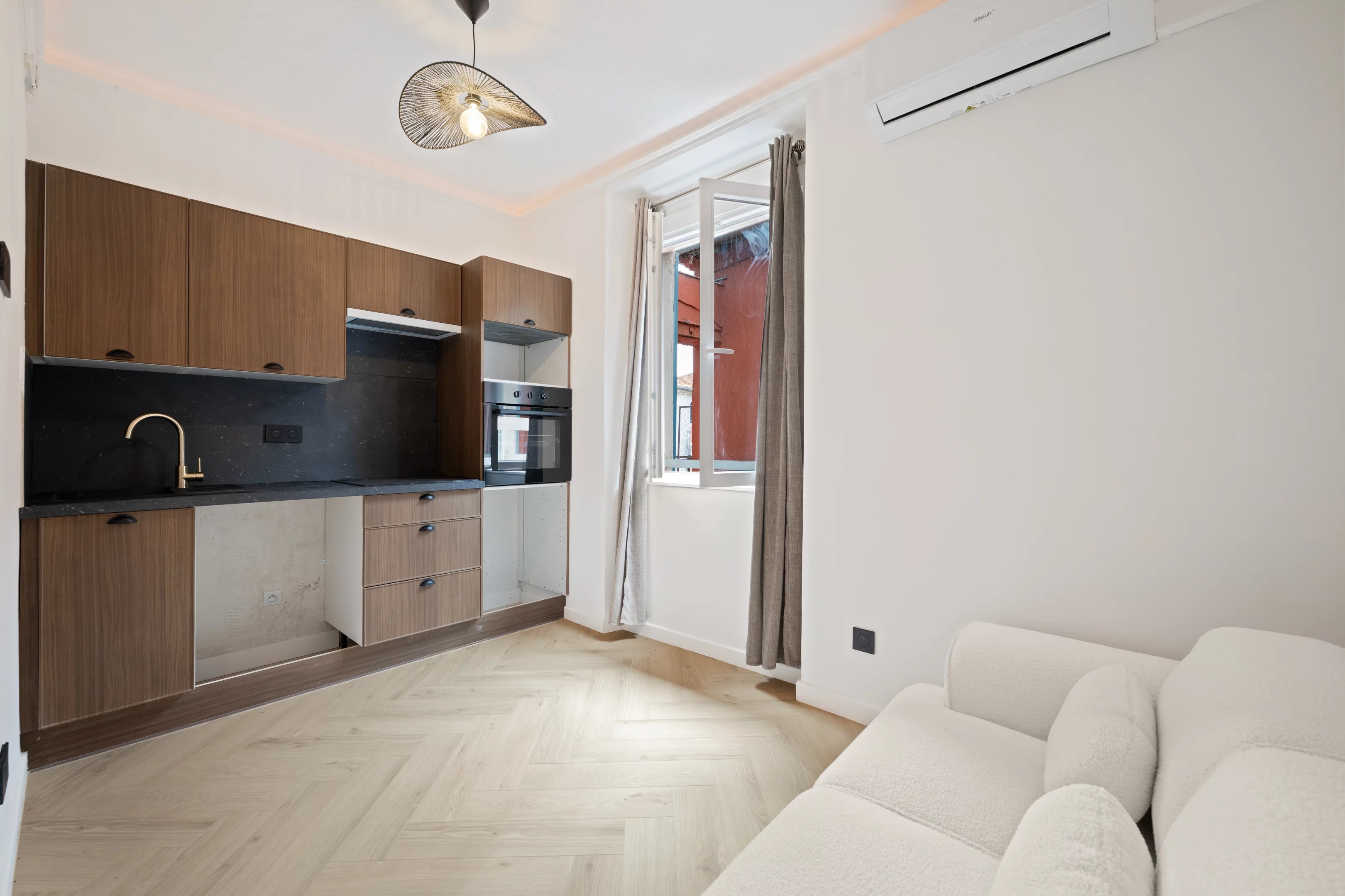 Appartement 2P au PORT de Nice
