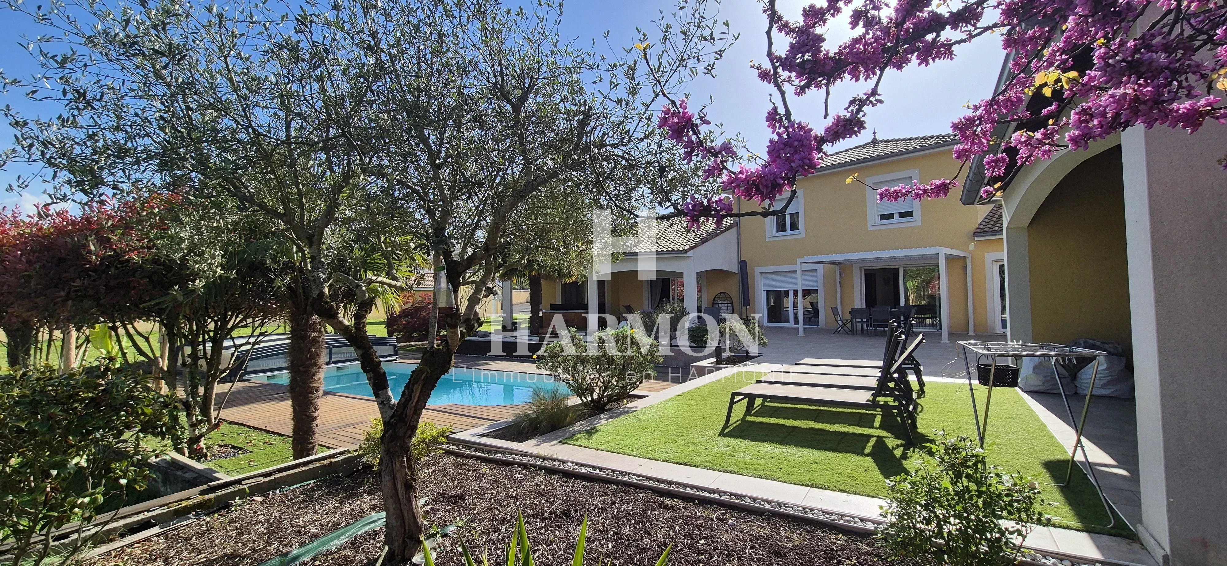 EXCEPTIONNEL– SUPERBE CONTEMPORAINE AVEC PISCINE & VUE MONTAGNES - Photo 3