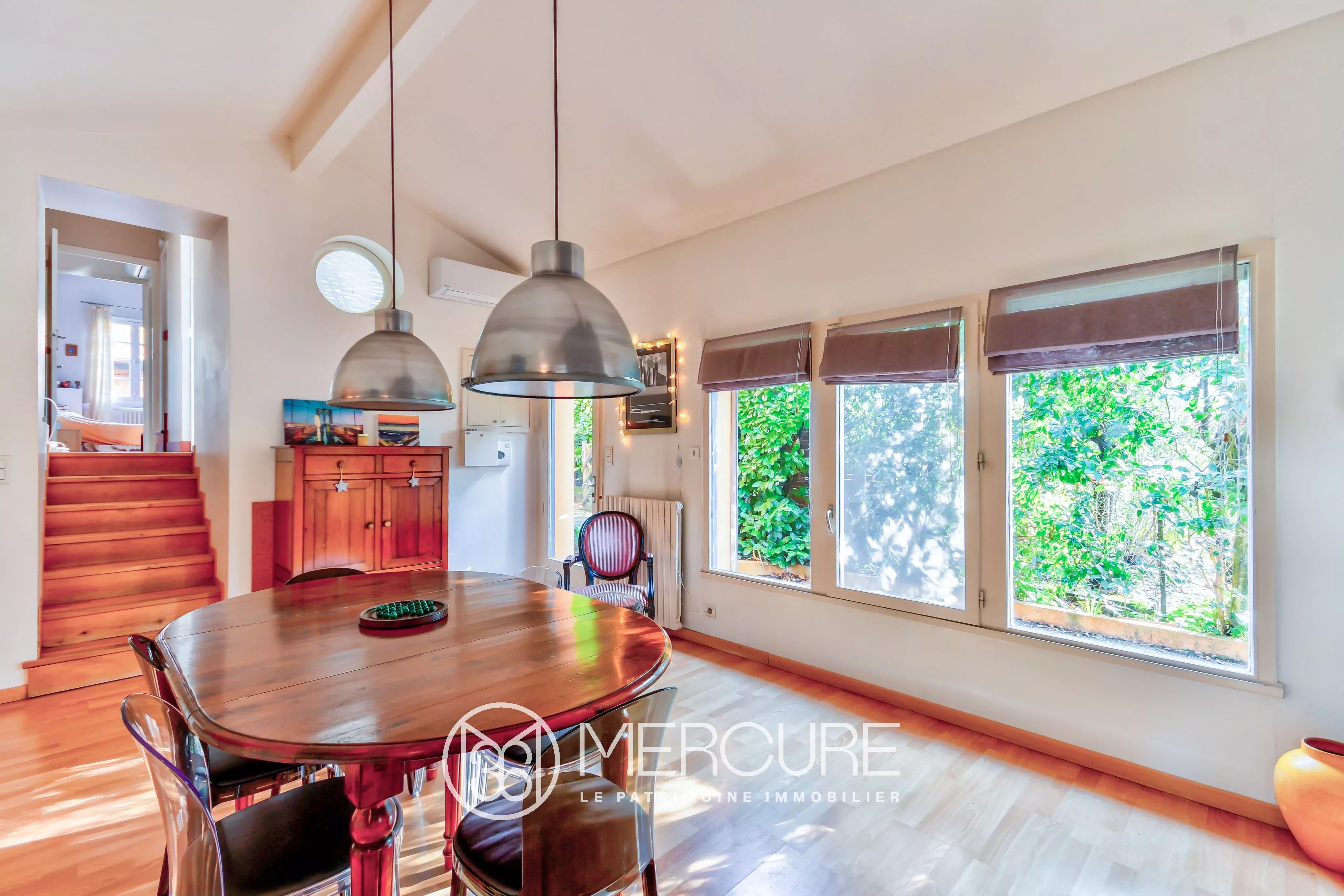 TOWN HOUSE – NICE GARDEN - 8336TS