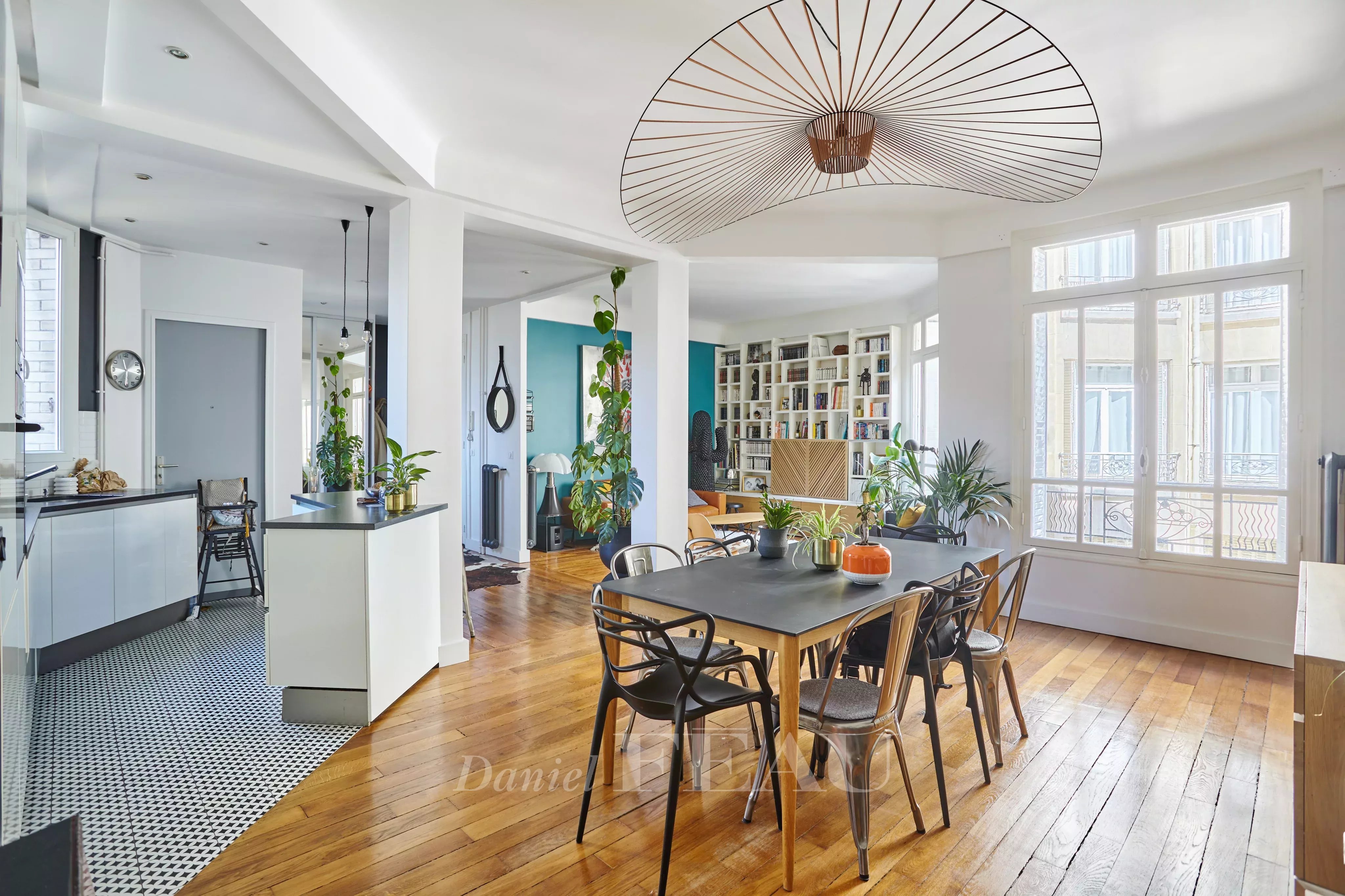 Sale Apartment Paris 16th