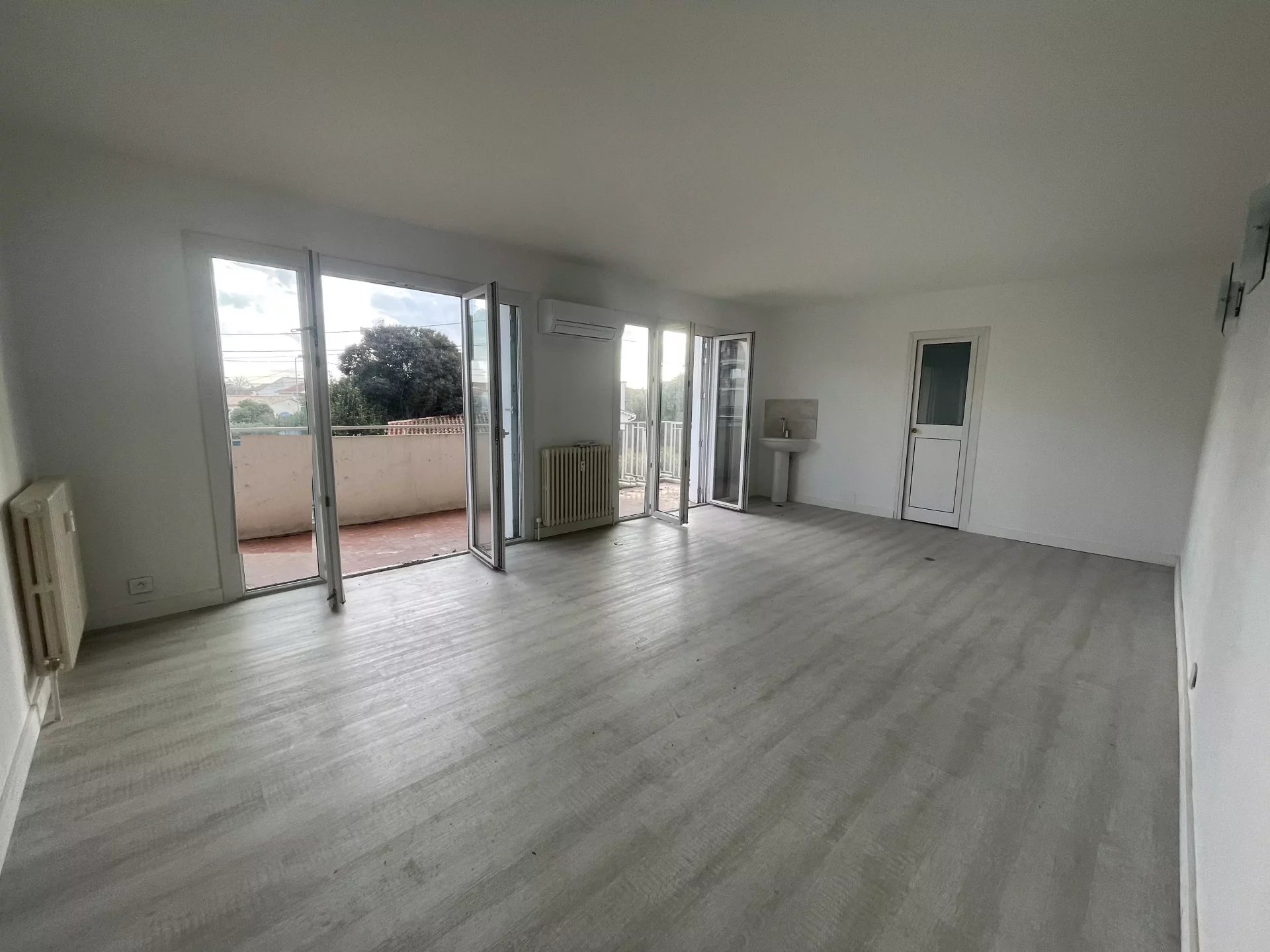Location Bureau Fréjus
