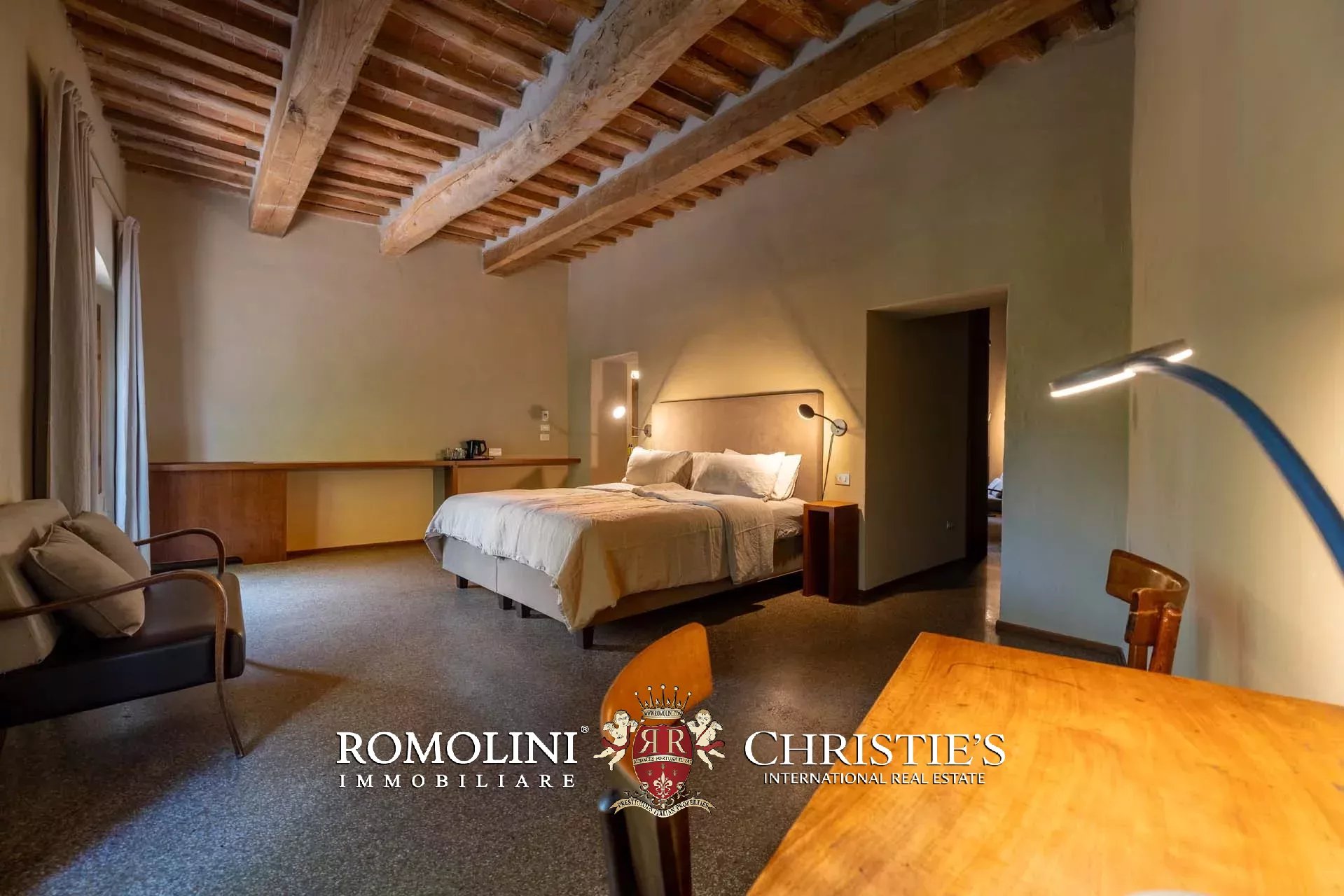 16 Bedroom Villa/Townhouse's Image 30