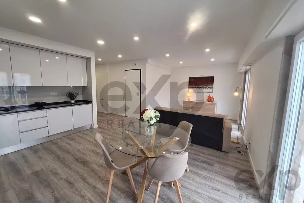 Apartamento T3 Renovado em Benfica Lisboa