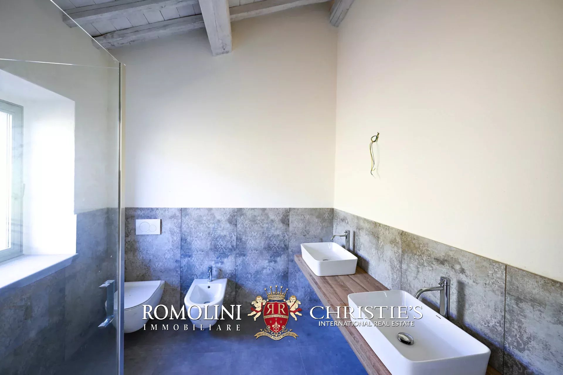 4 Bedroom Villa/Townhouse's Image 25
