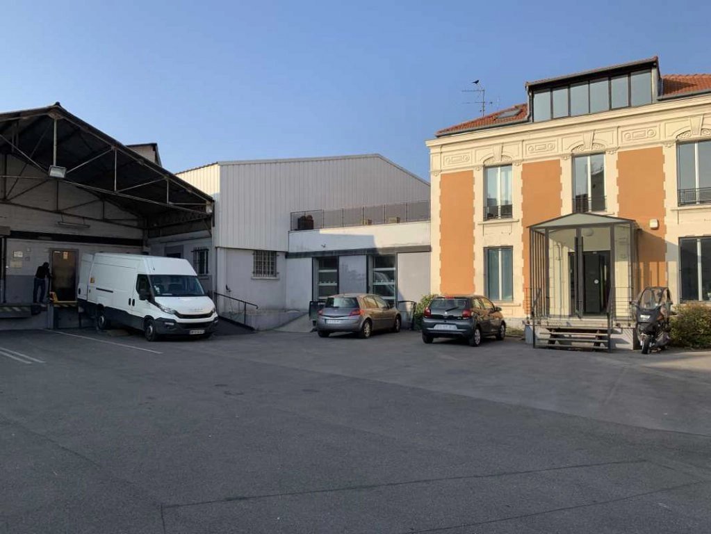 Location Entrepôt La Courneuve