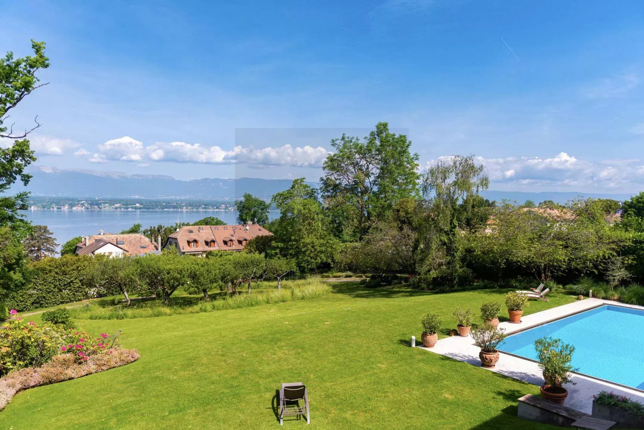 Villa d&rsquo;exception à Cologny avec vue imprenable sur le lac — photo 2