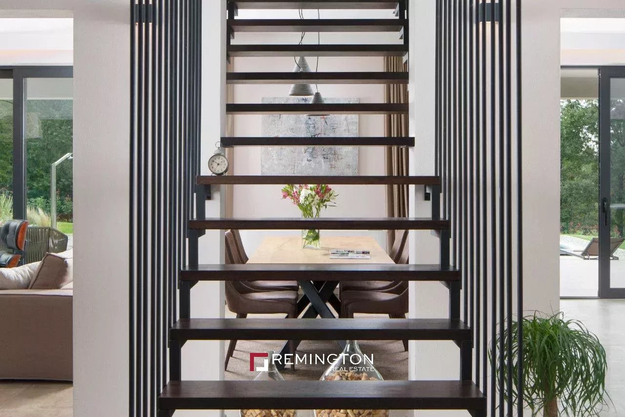 4 Bedroom Villa/Townhouse's Image 5