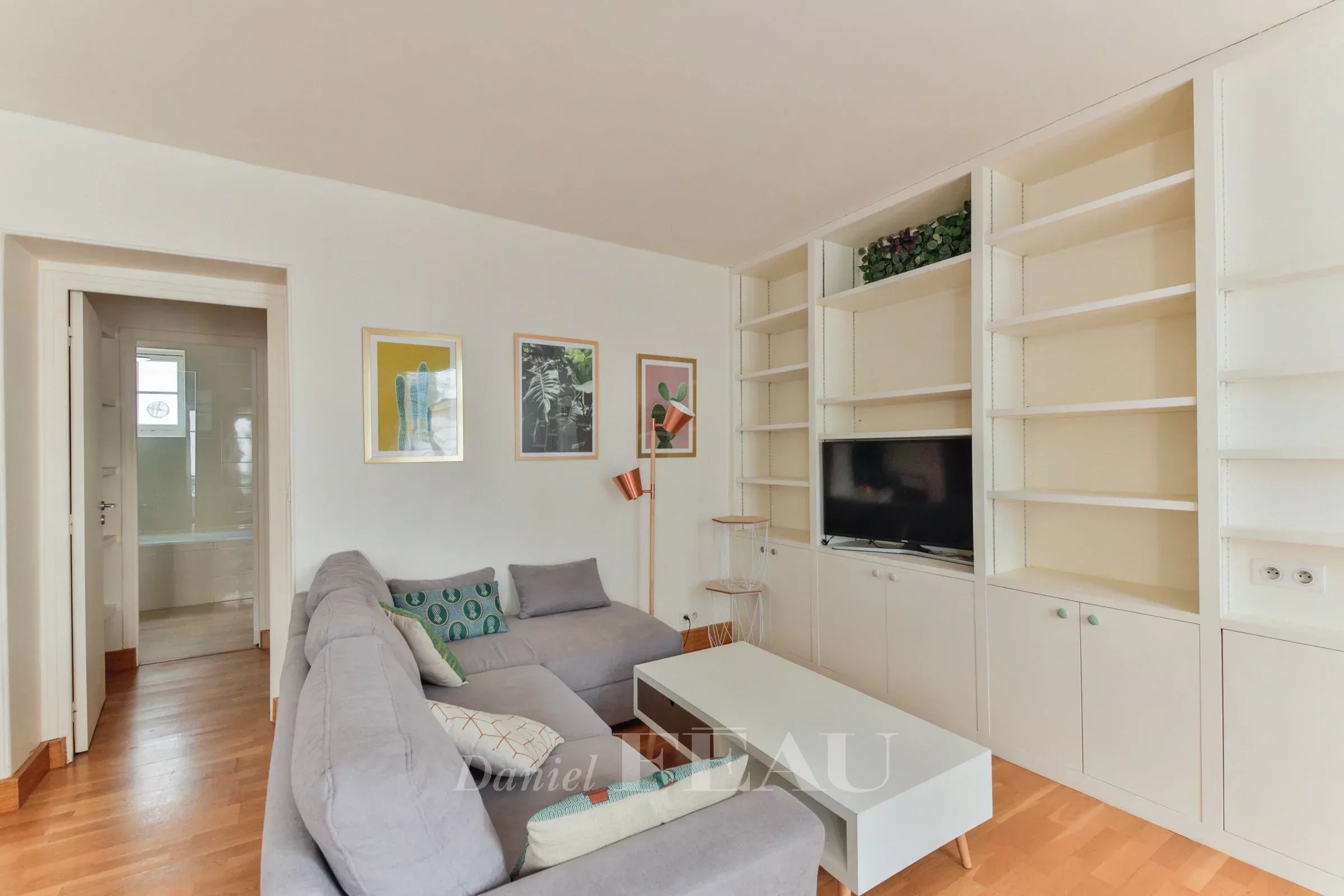 Living-room Wooden floor