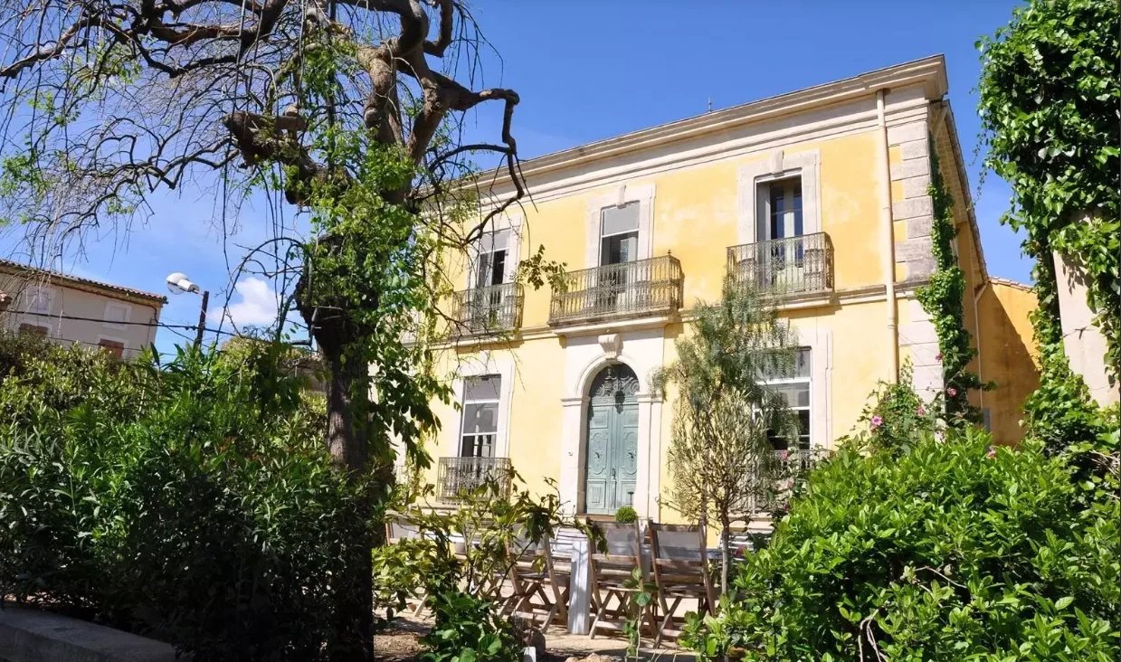 Agence immobilière de 