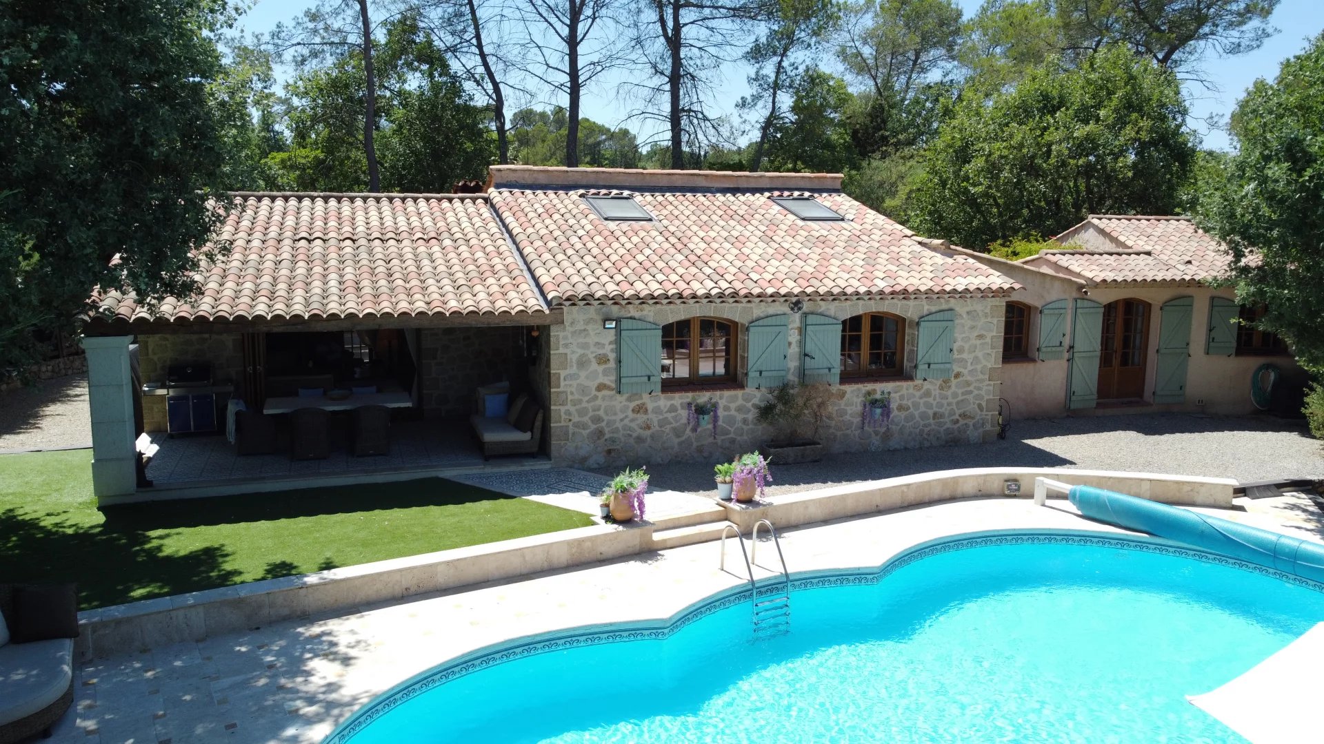 Charming 3 Bedroom Villa with Pool and Garage - Fayence Charming 3 Bedroom Villa with Pool and Garage - Fayence