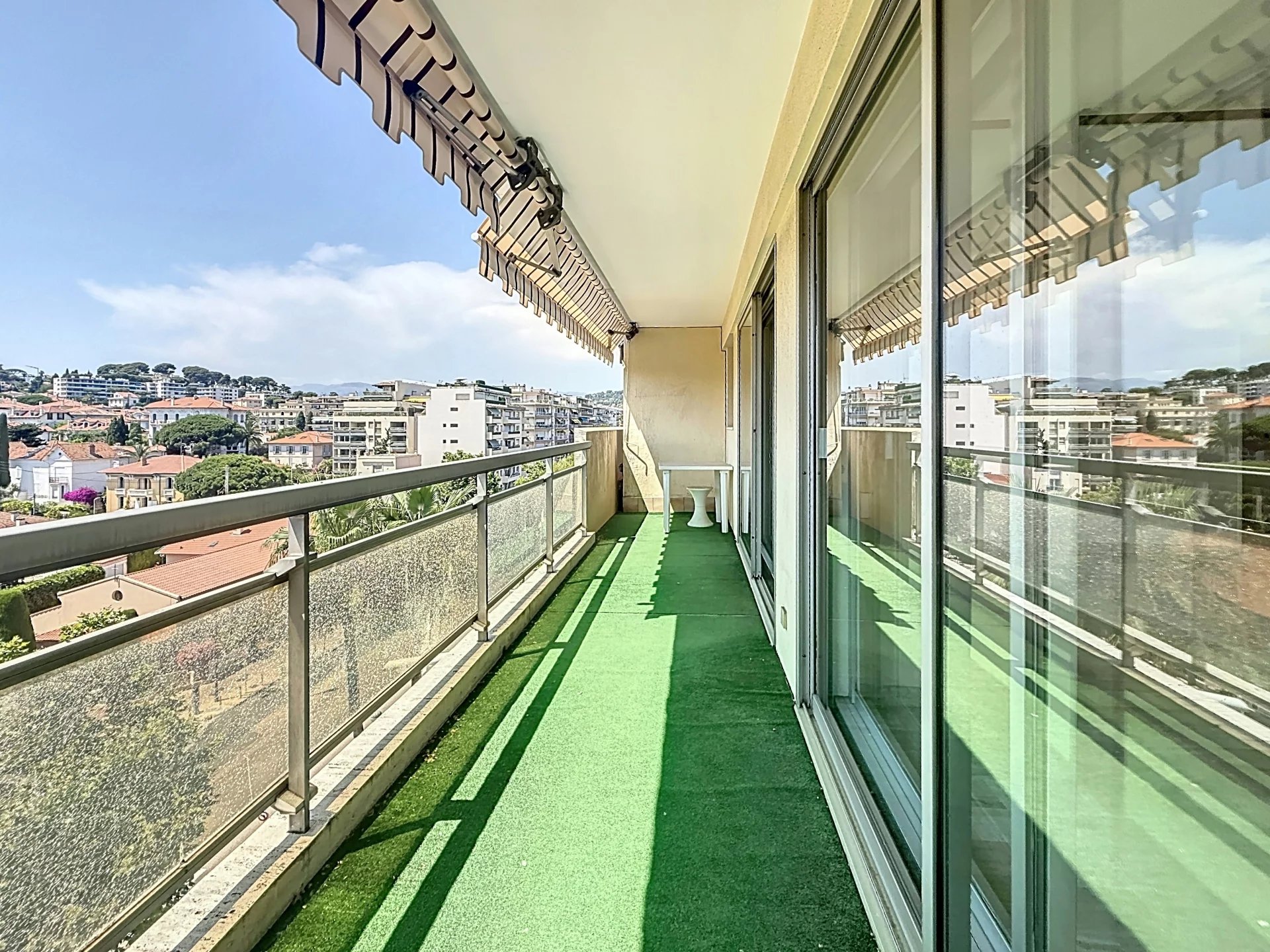 Agence immobilière de AZUR ACT IMMOBILIER