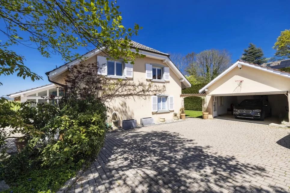 Superbe propriété à quelques minutes de l'École Internationale